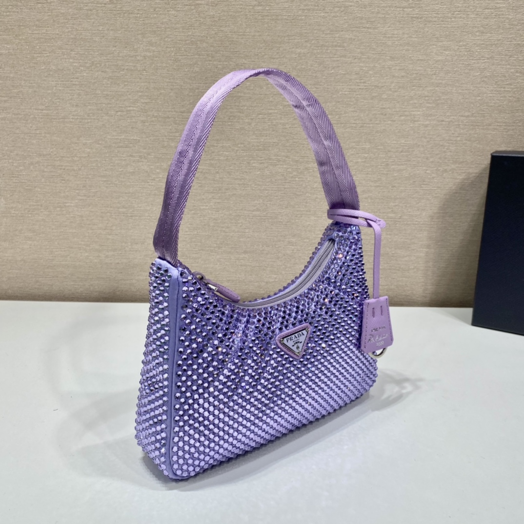 Pra*a hobo bag
