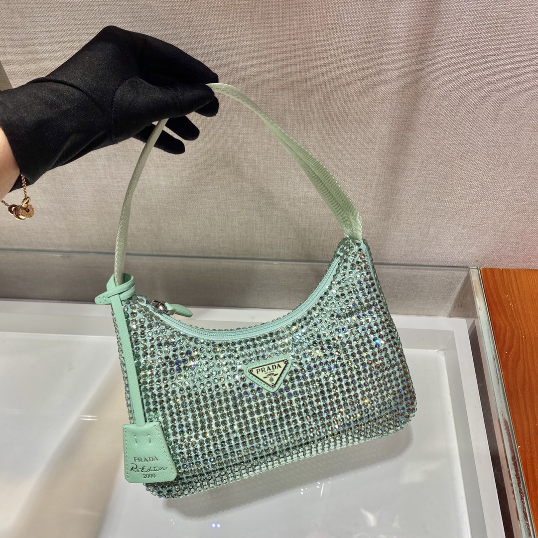 Pra*a hobo bag