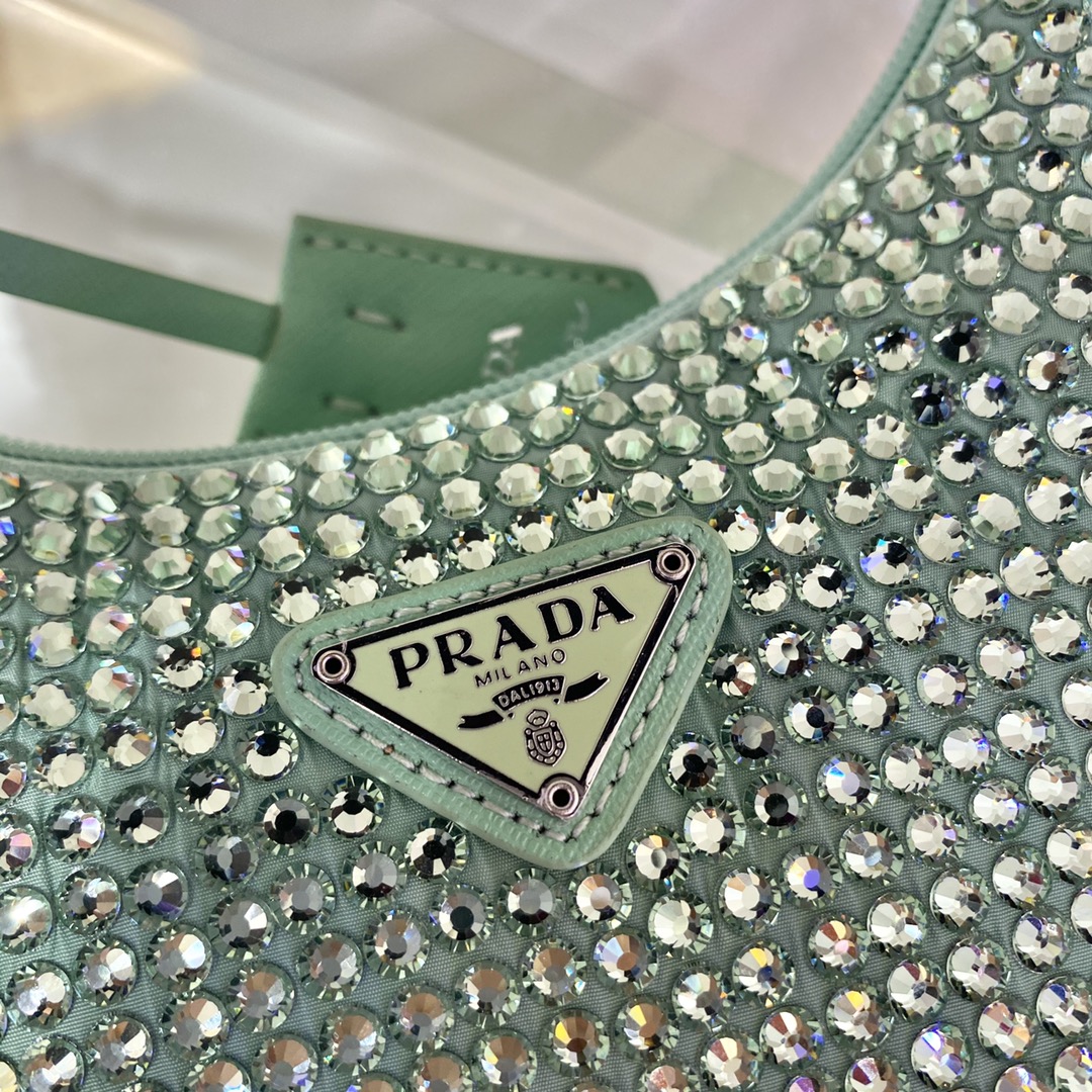 Pra*a hobo bag