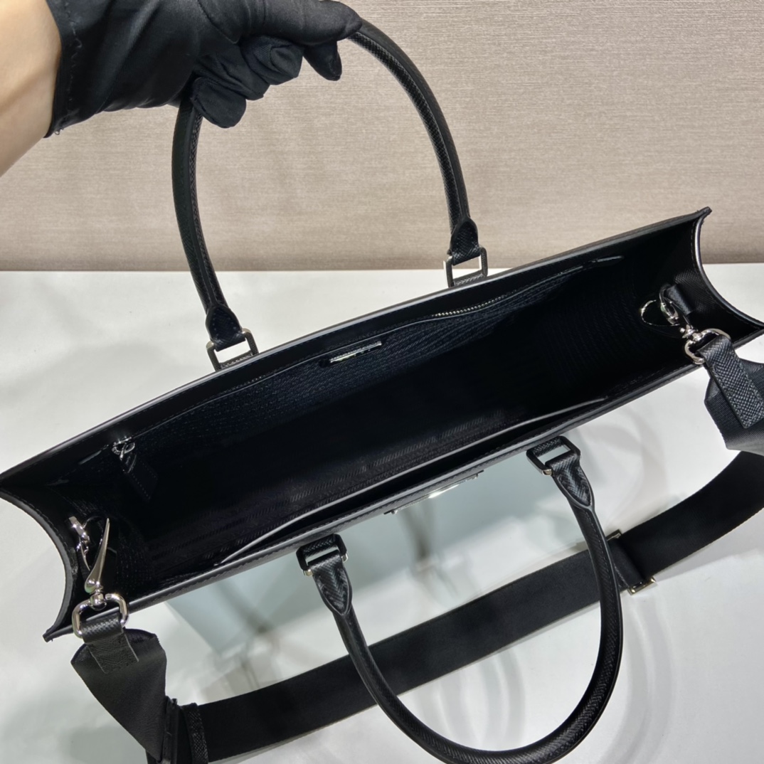 Pra*a saffiano leather tote bag
