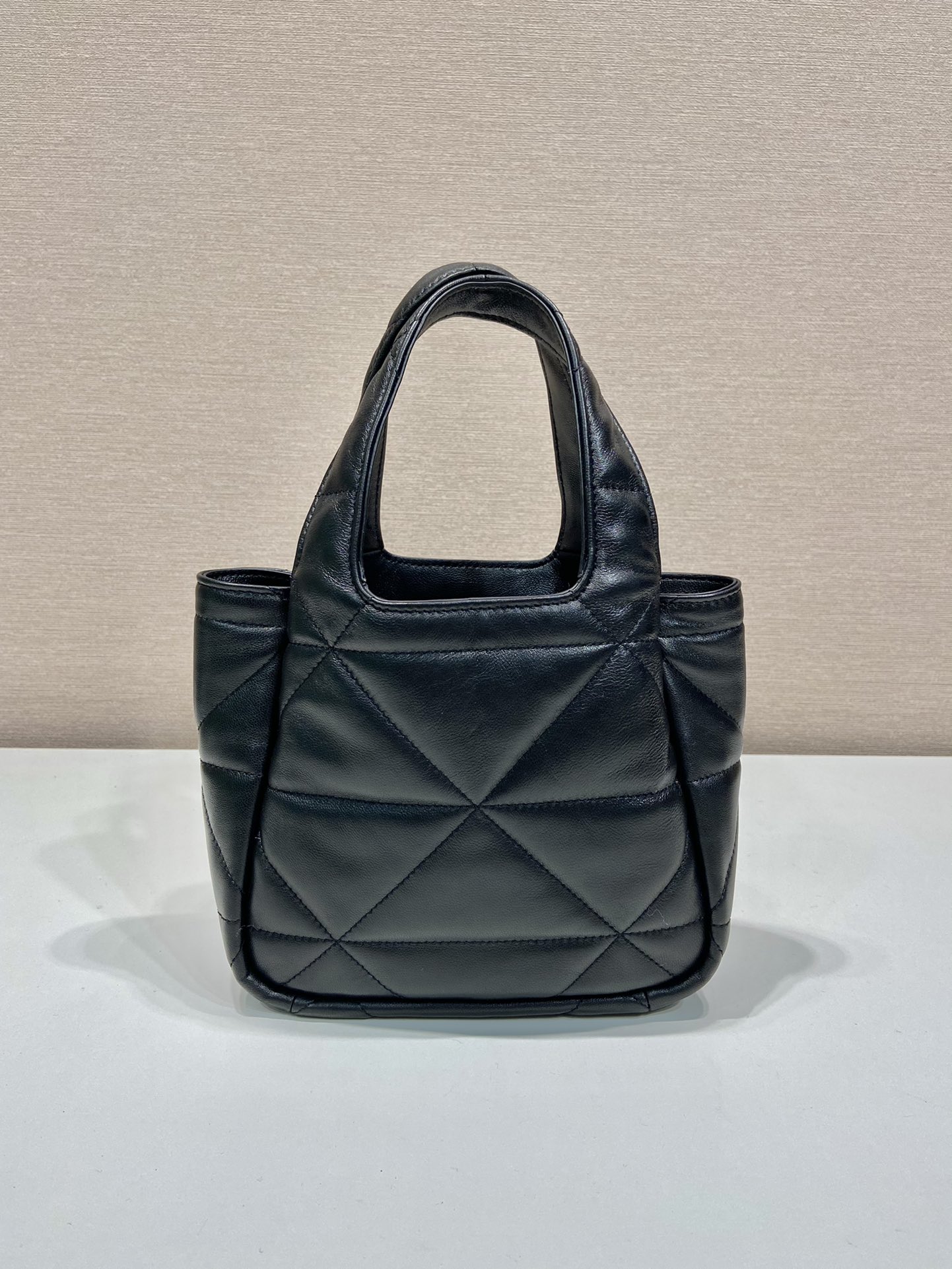 Pra*a small nappa-leather tote bag with topstitching