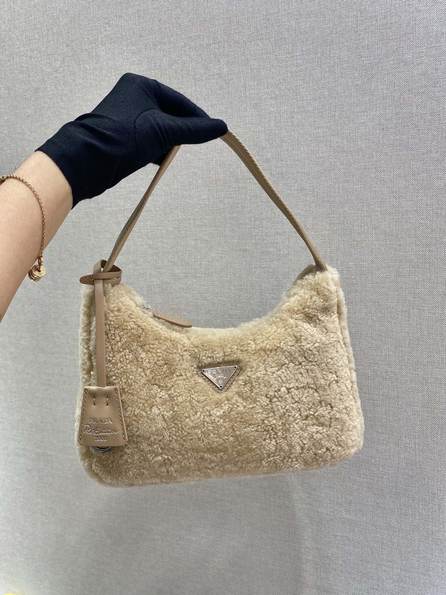 Pra*a hobo bag