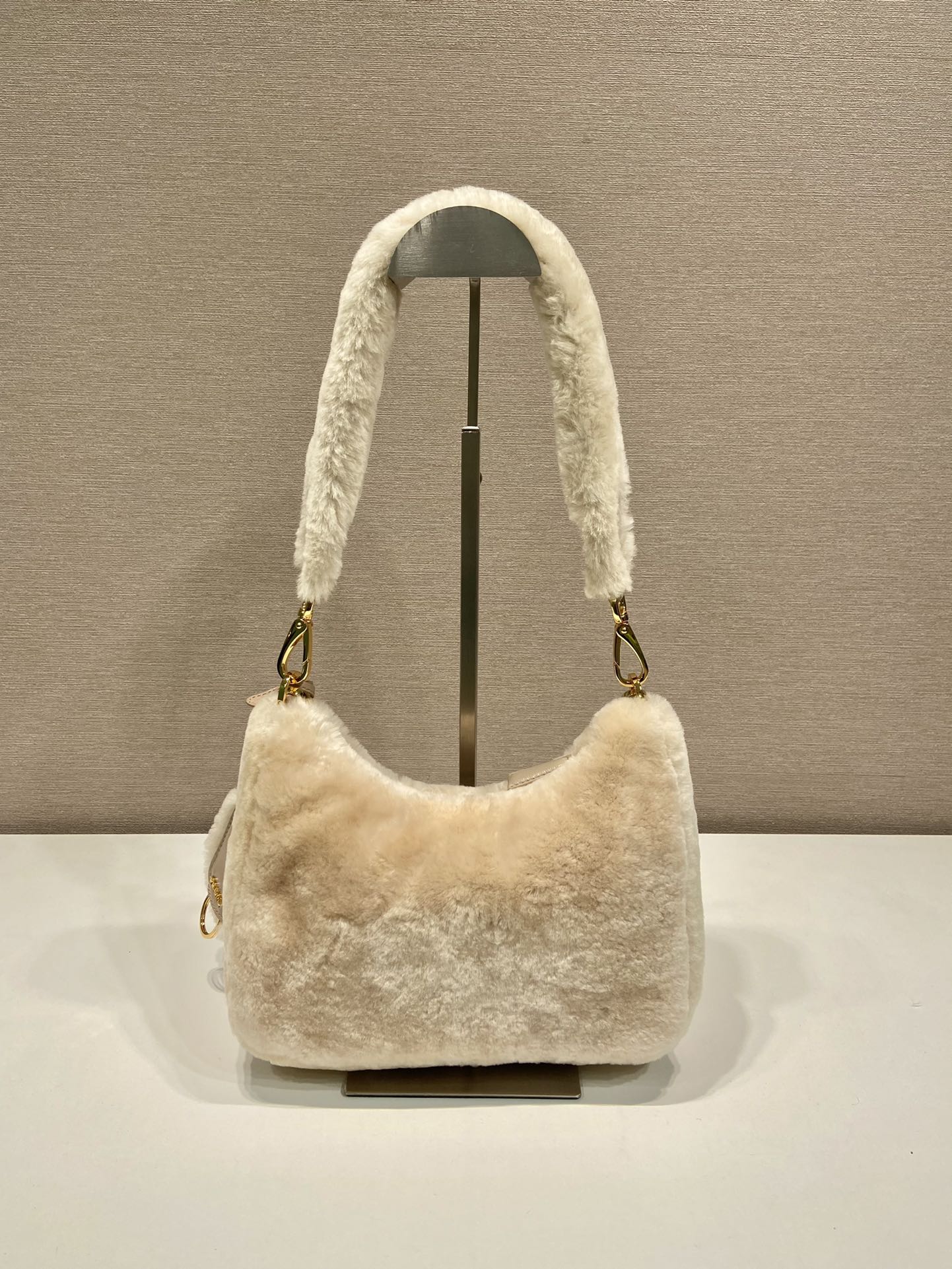 Pra*a re-edition 1995 hobo bag
