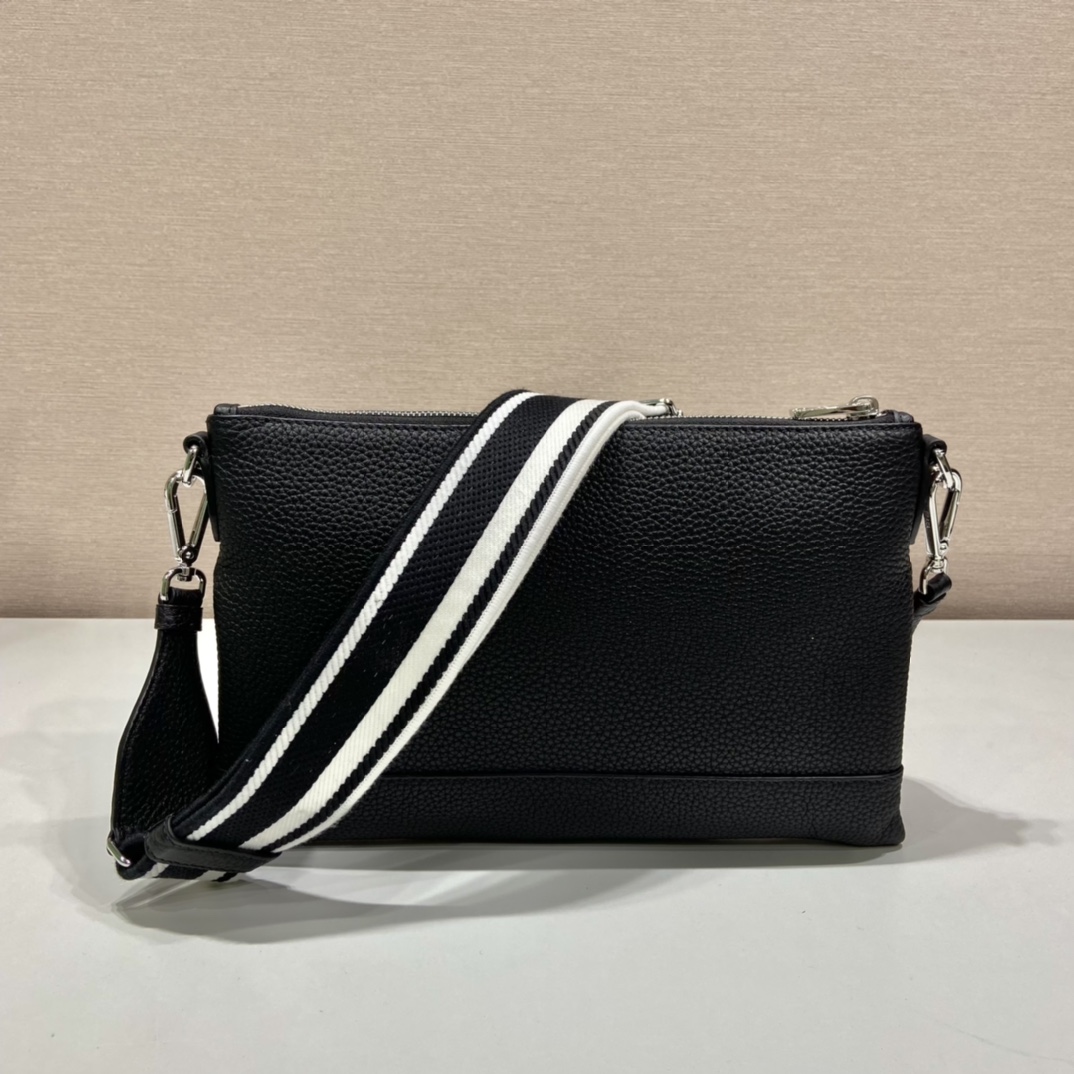 Pra*a leather shoulder bag