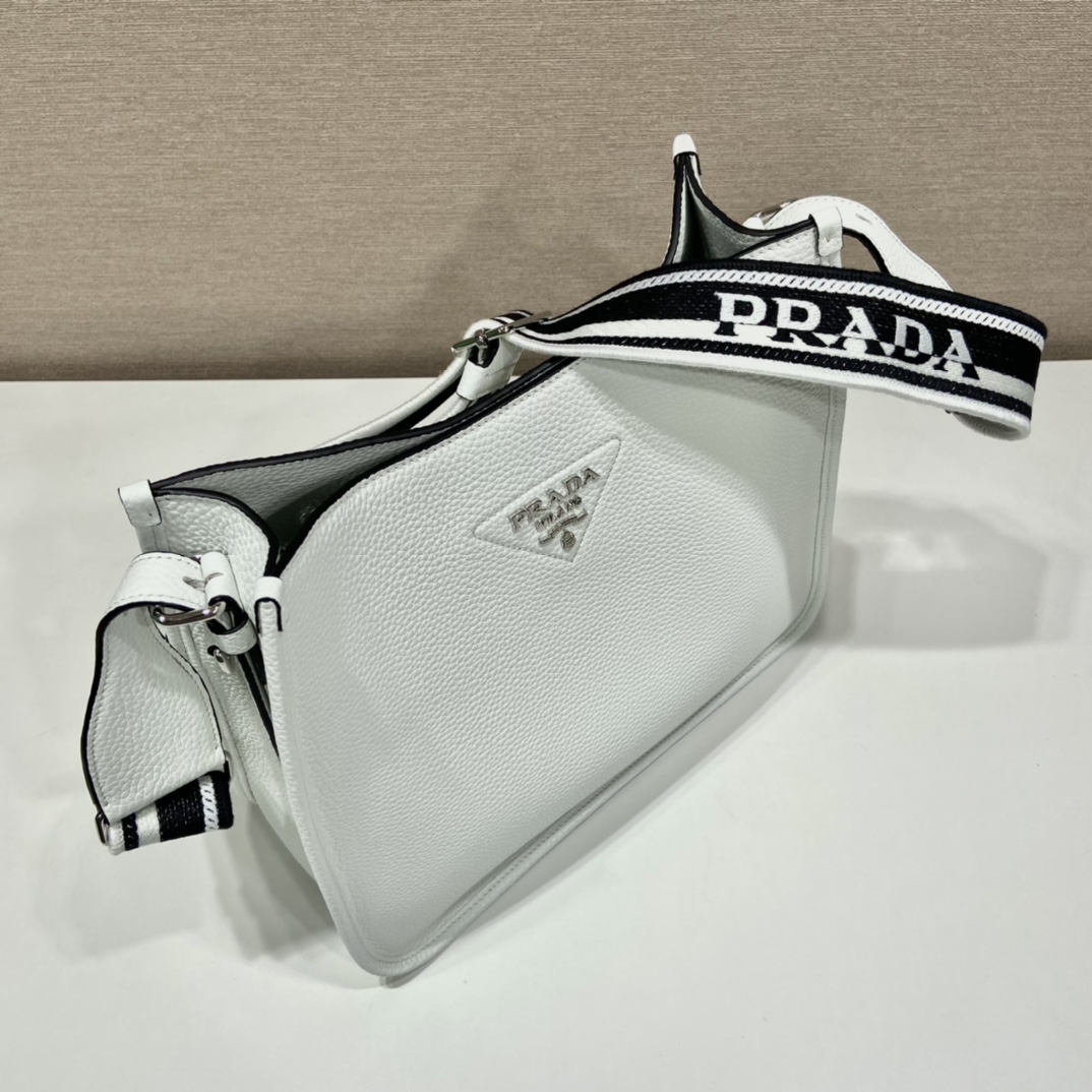 Pra*a leather hobo bag
