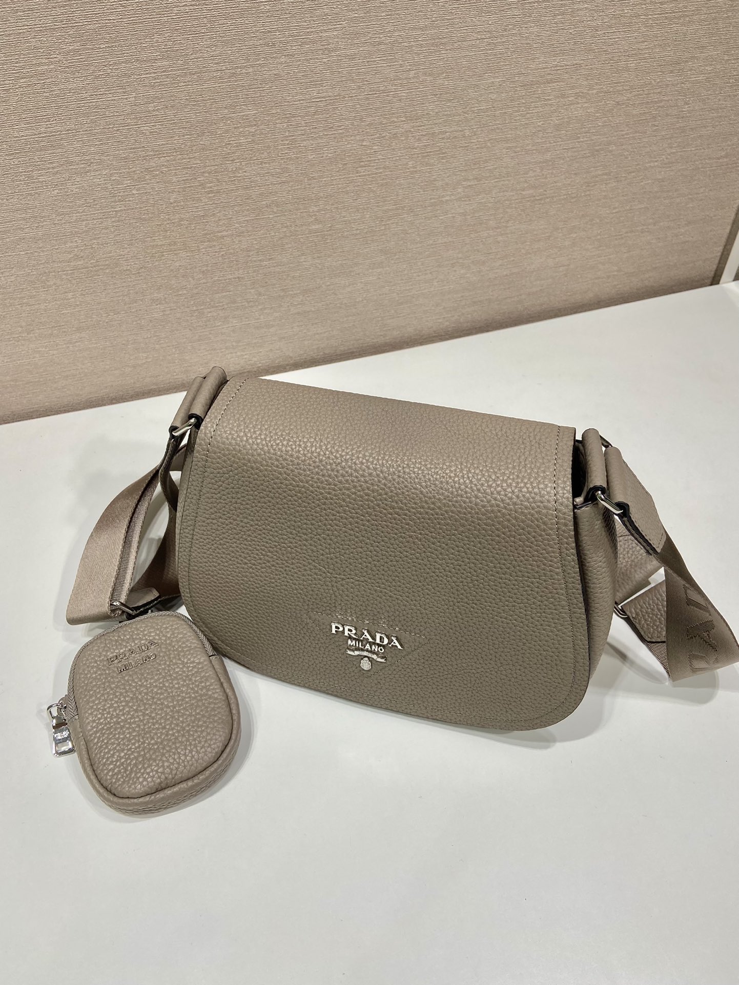 Pra*a shoulder bag