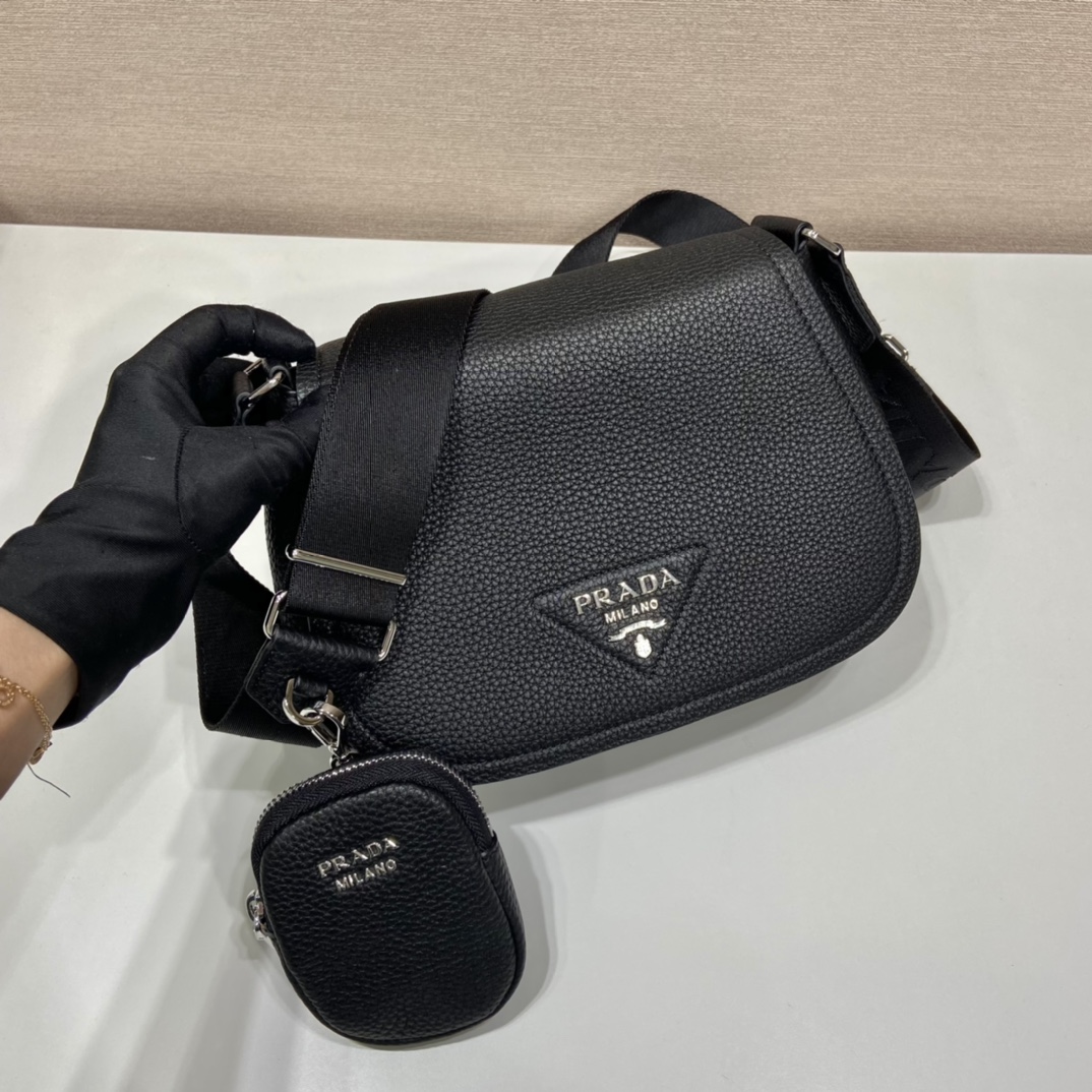 Pra*a shoulder bag