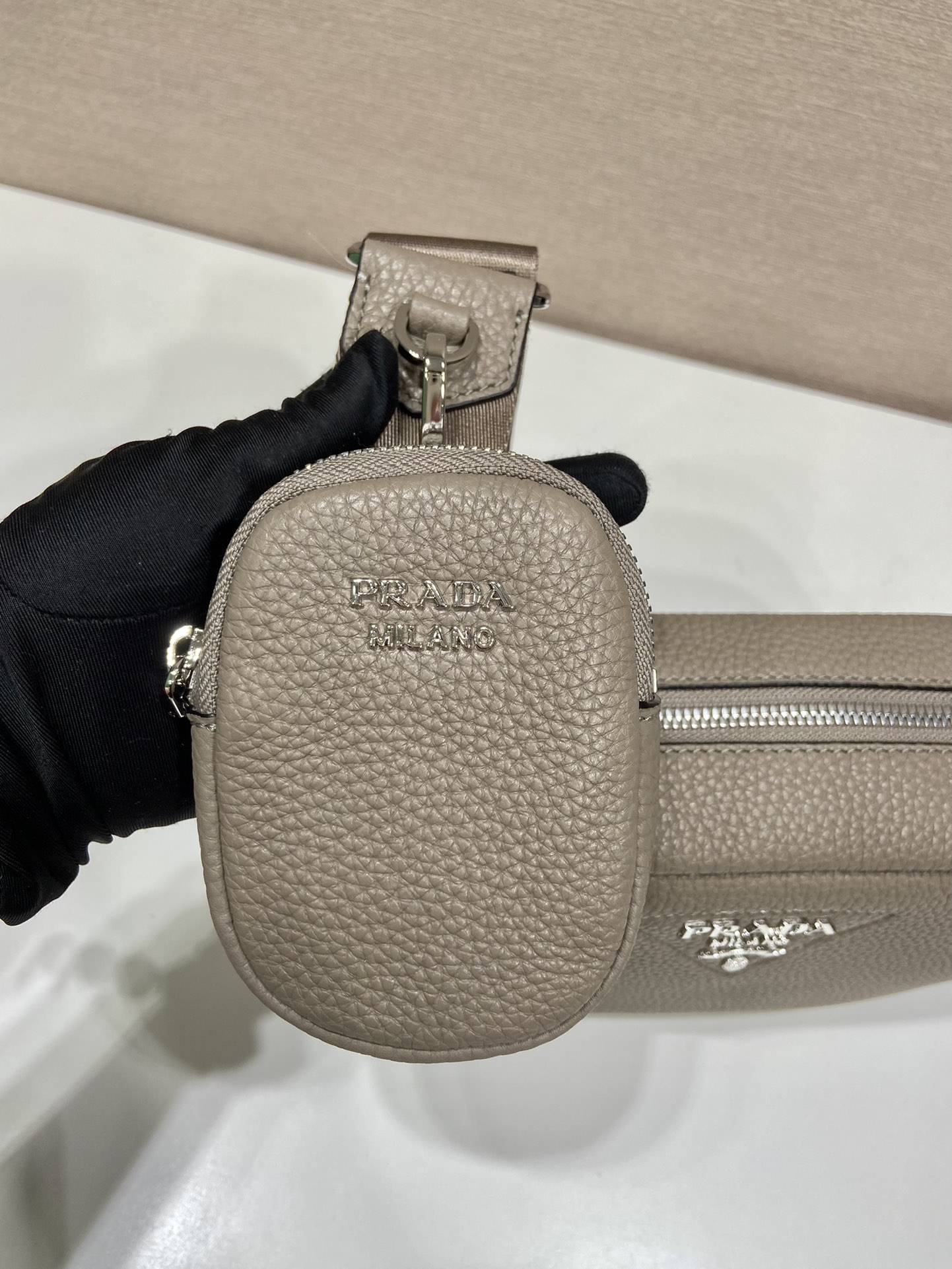 Pra*a leather shoulder bag
