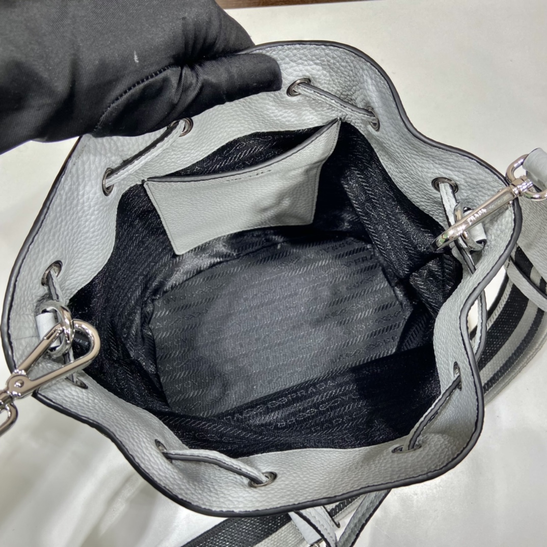 Pra*a leather bucket bag