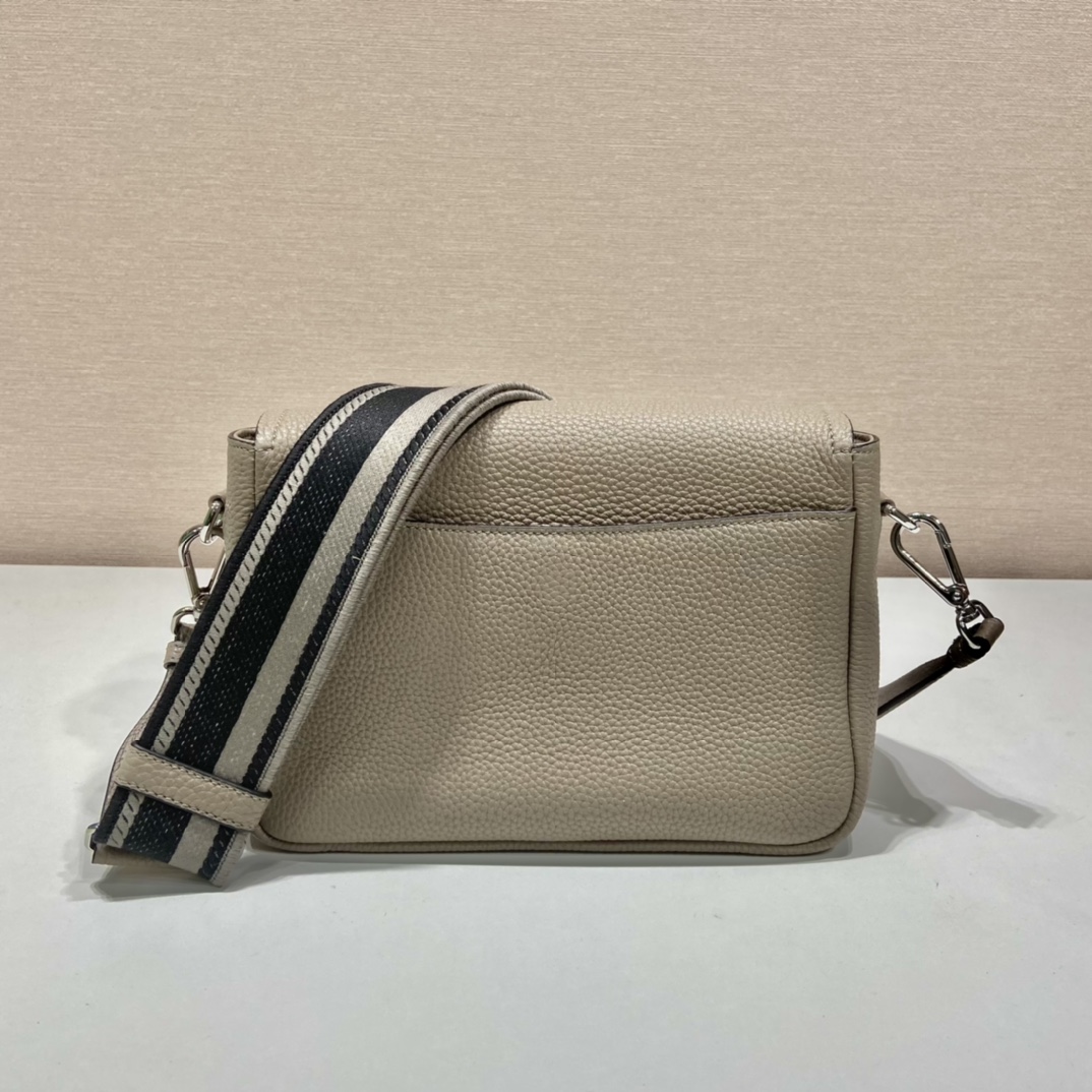 Pra*a leather shoulder bag
