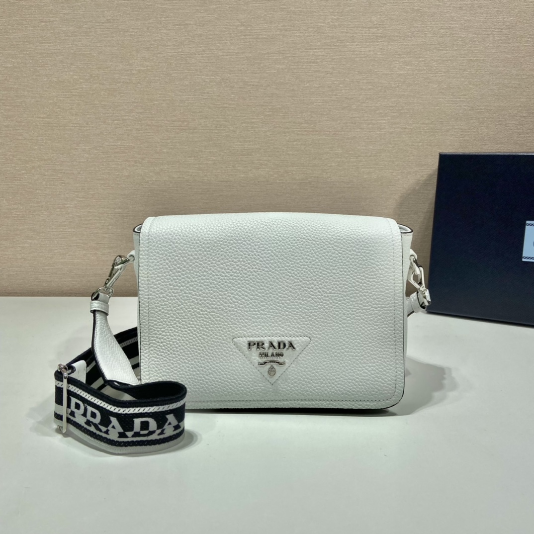 Pra*a leather shoulder bag