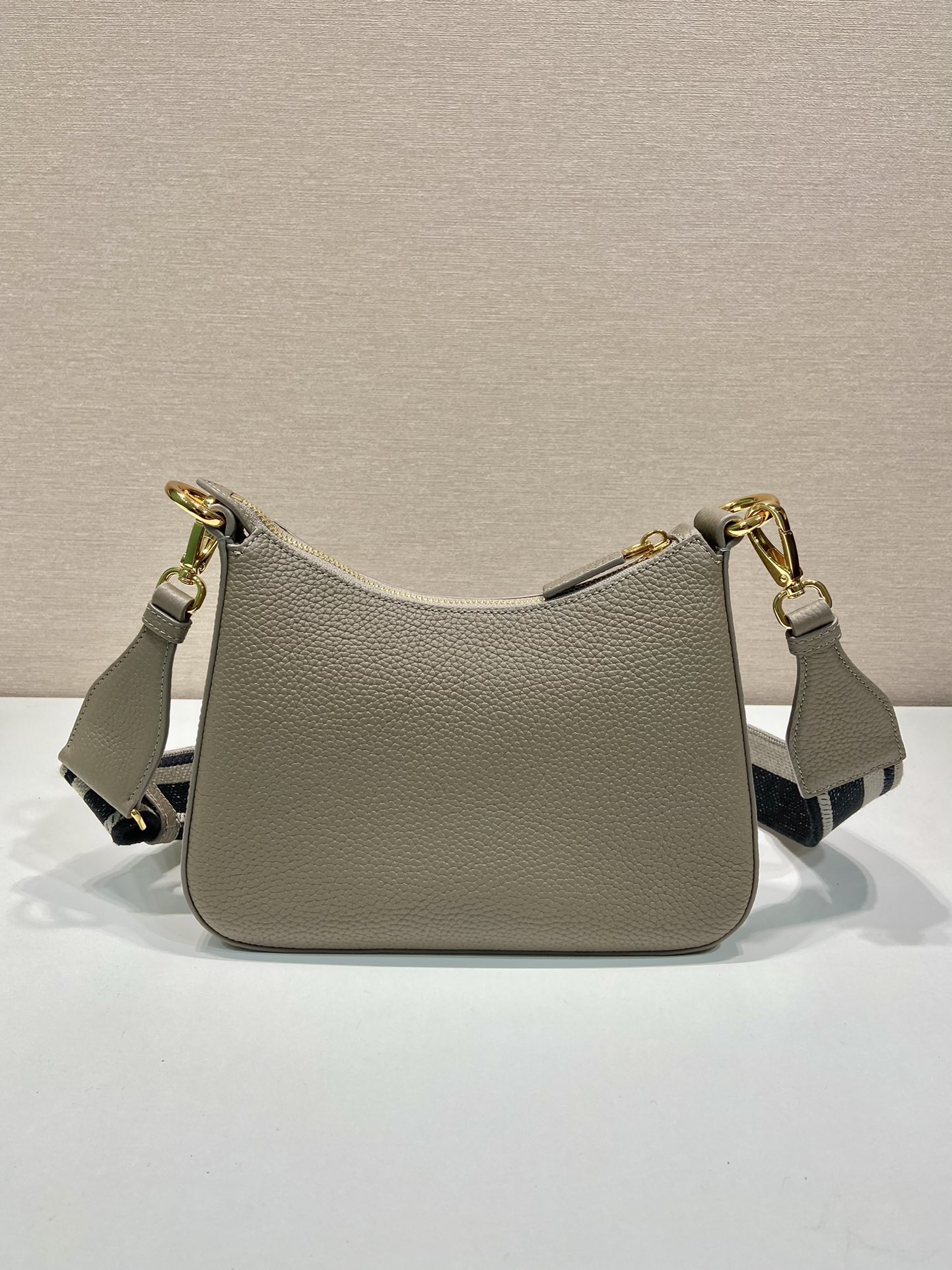 Pra*a leather shoulder bag