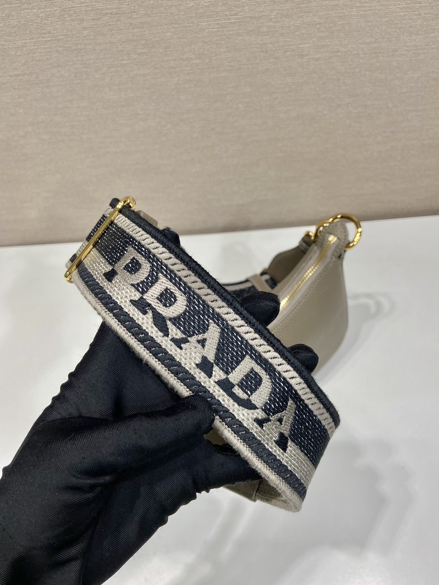 Pra*a leather shoulder bag