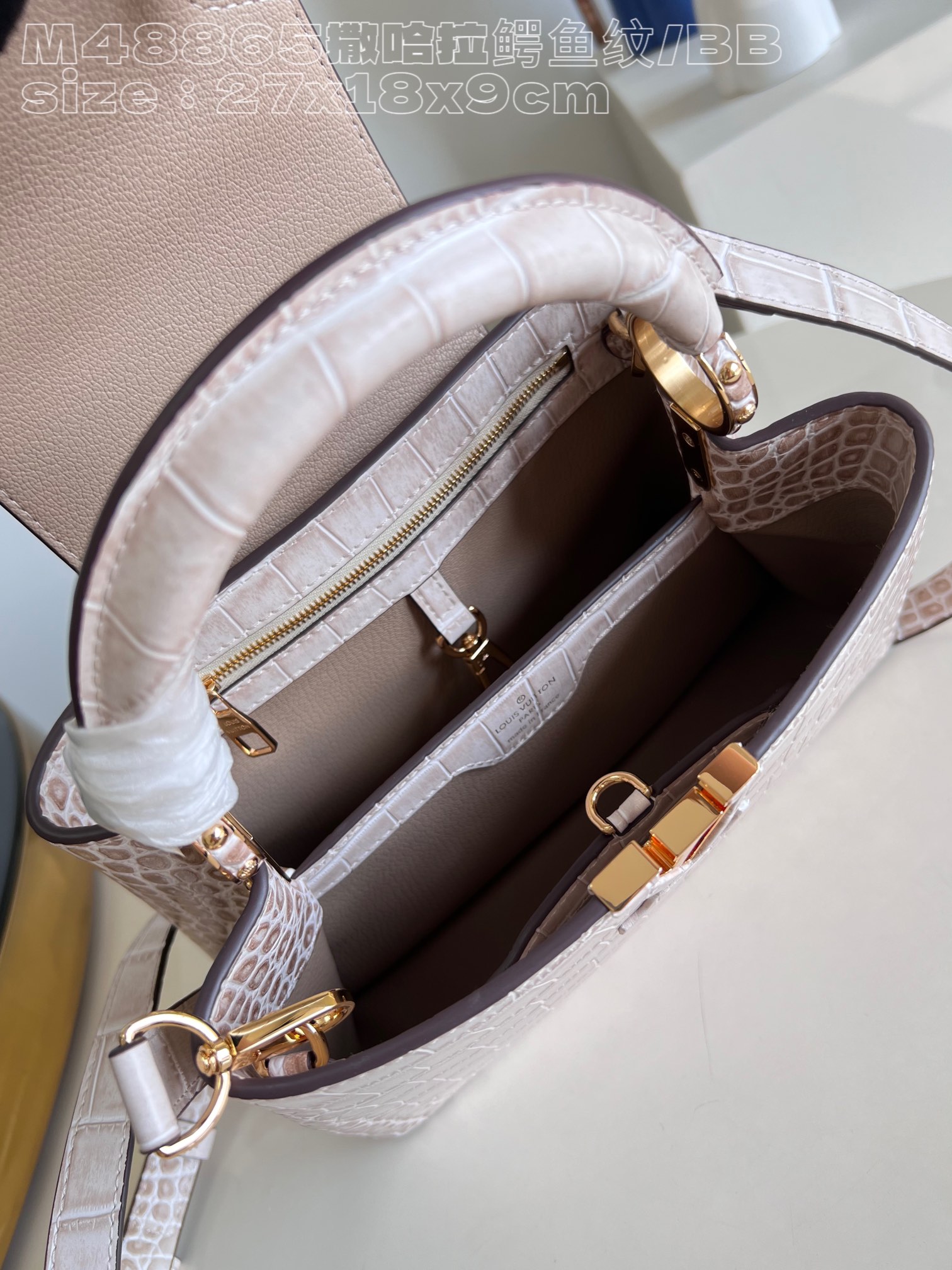 l**is V*t*n capucines bb small handbag