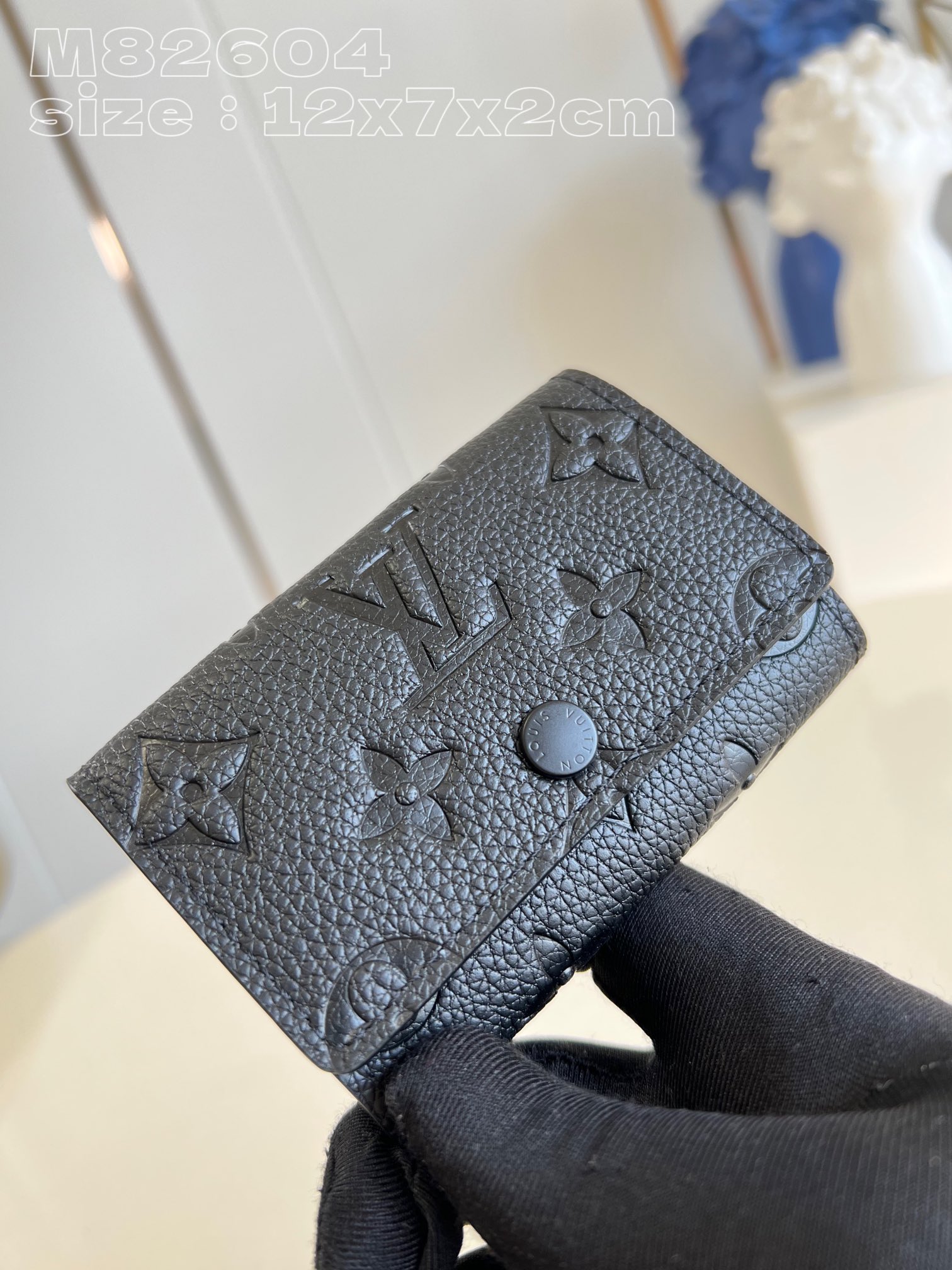 l**is V*t*n  monogram key holder