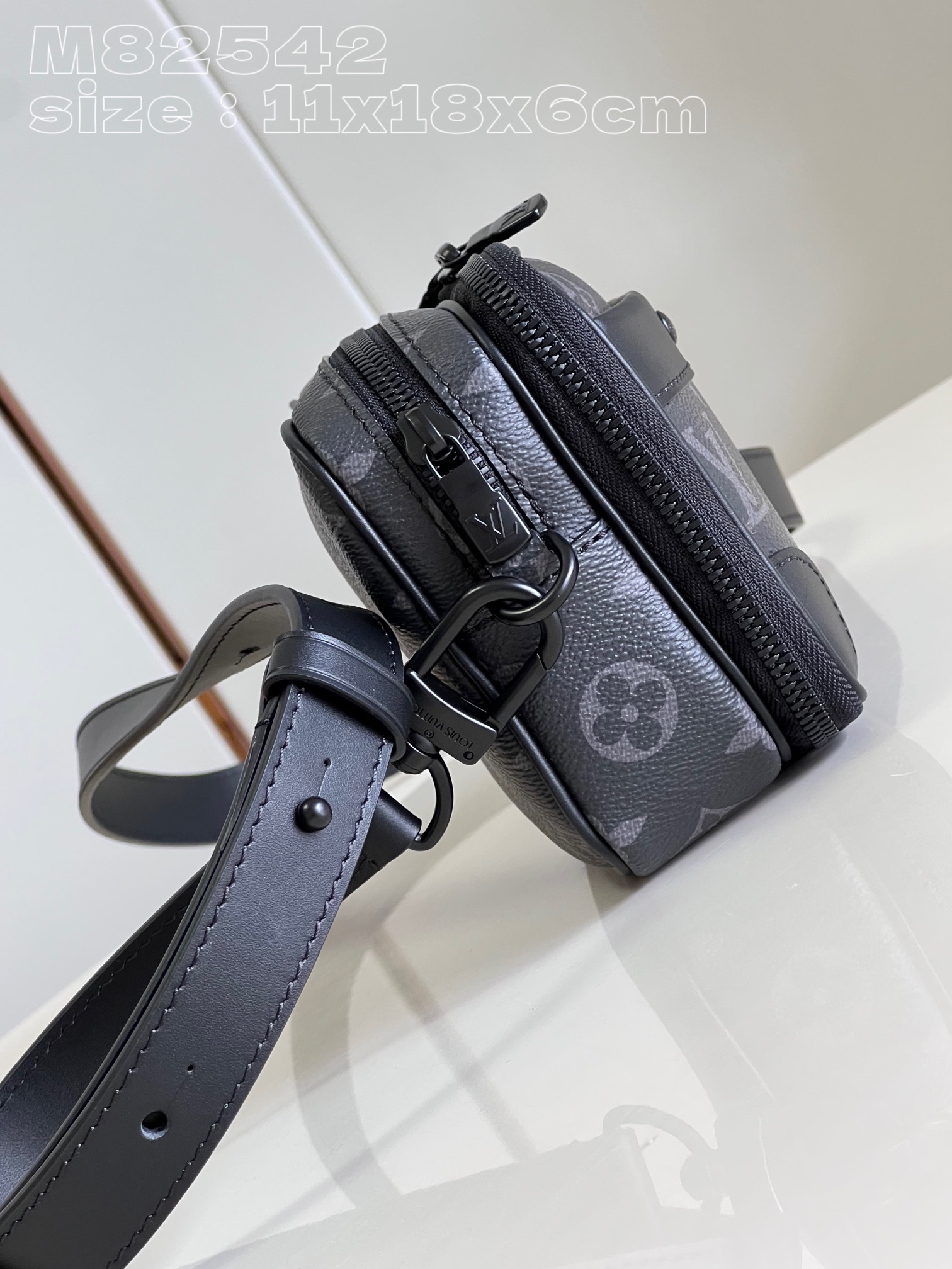 l**is V*t*n alpha nano bag