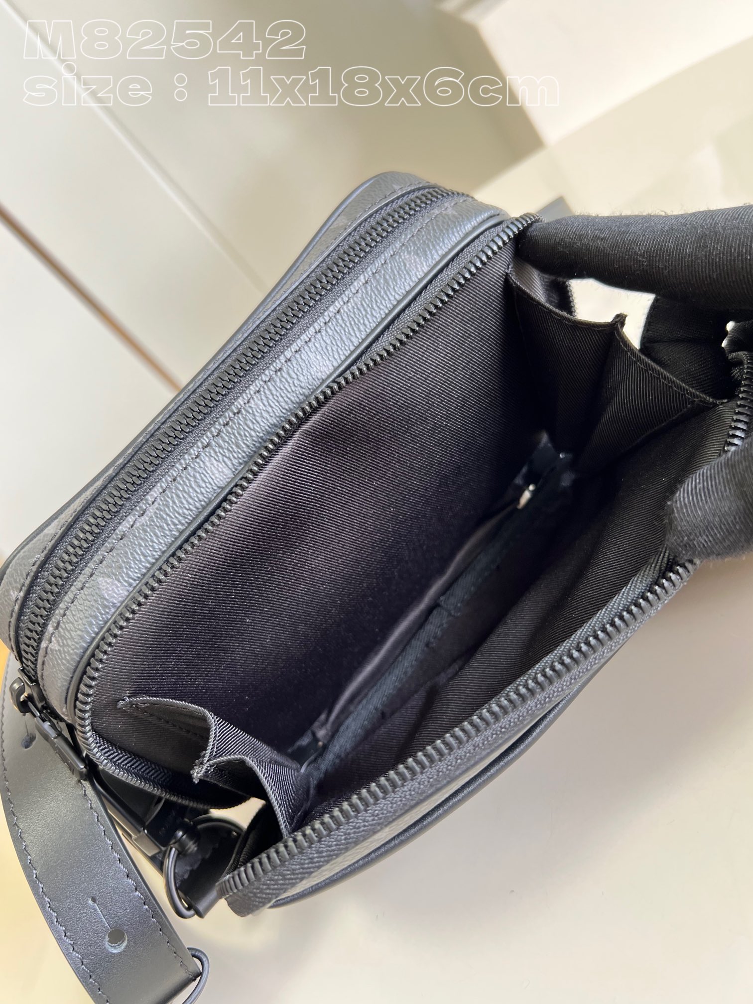 l**is V*t*n alpha nano bag