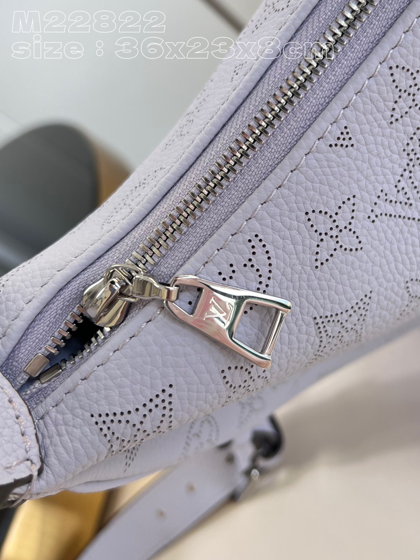 l**is V*t*n baia medium handbag