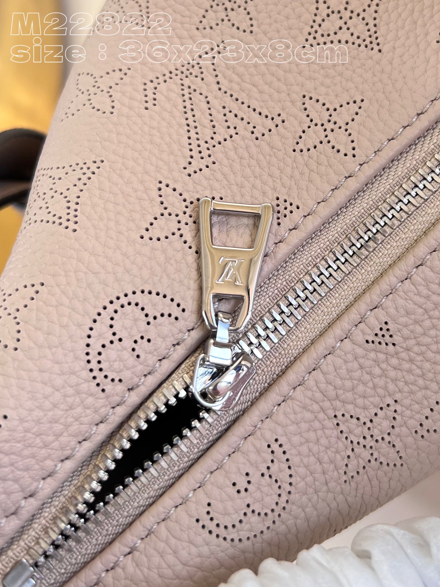 l**is V*t*n baia medium handbag