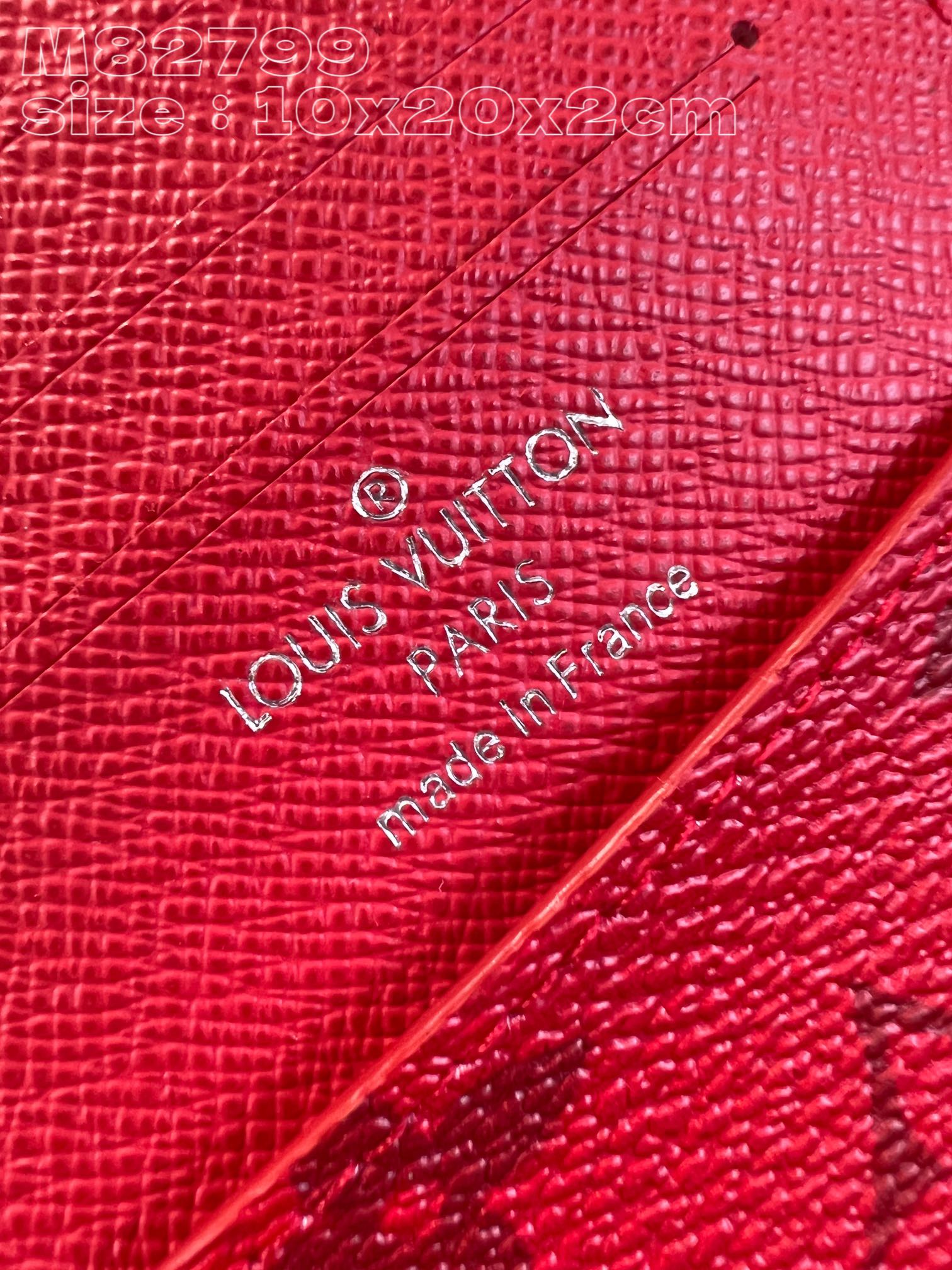 l**is V*t*n zippy wallet