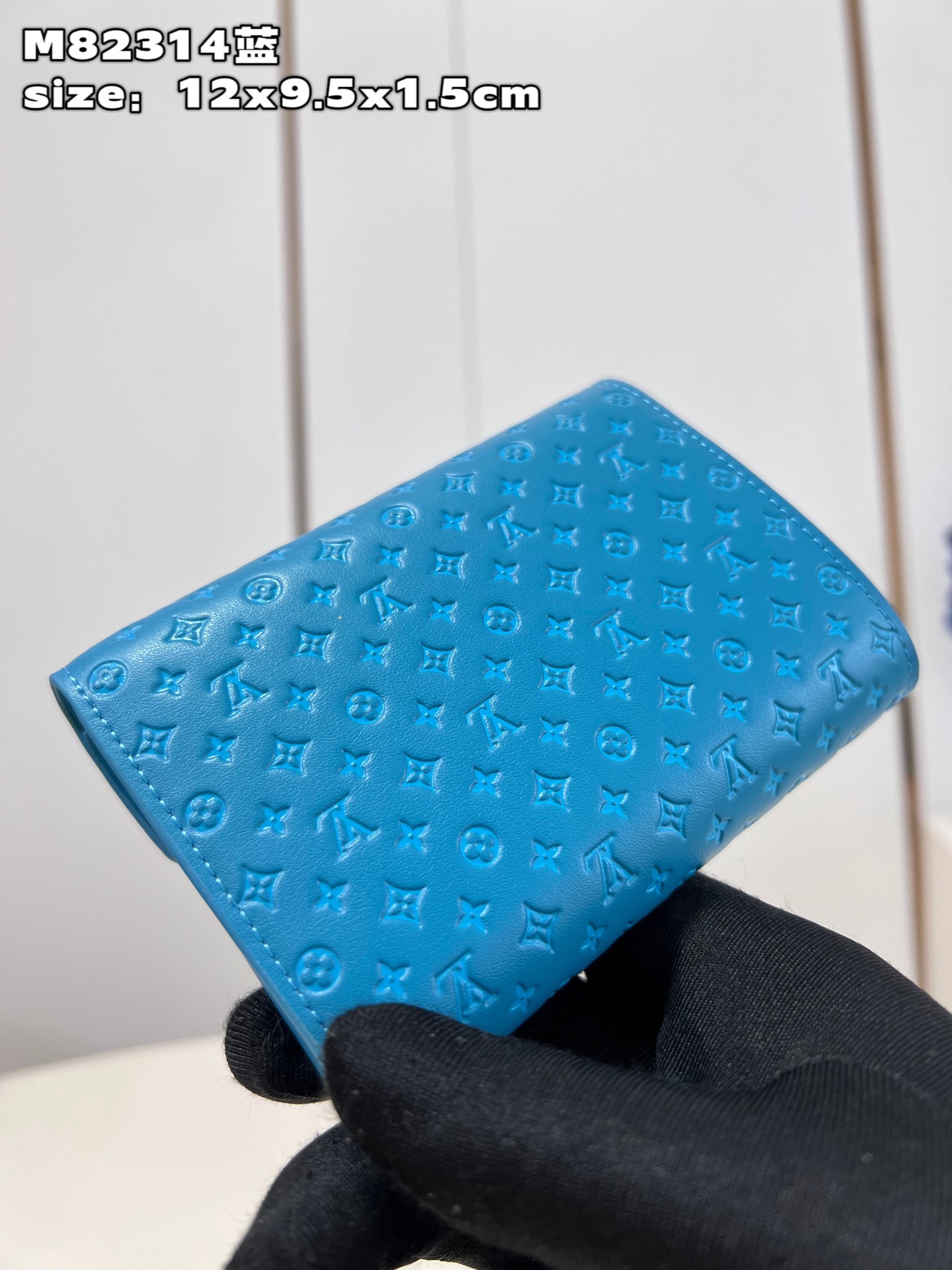l**is V*t*n victorine wallet