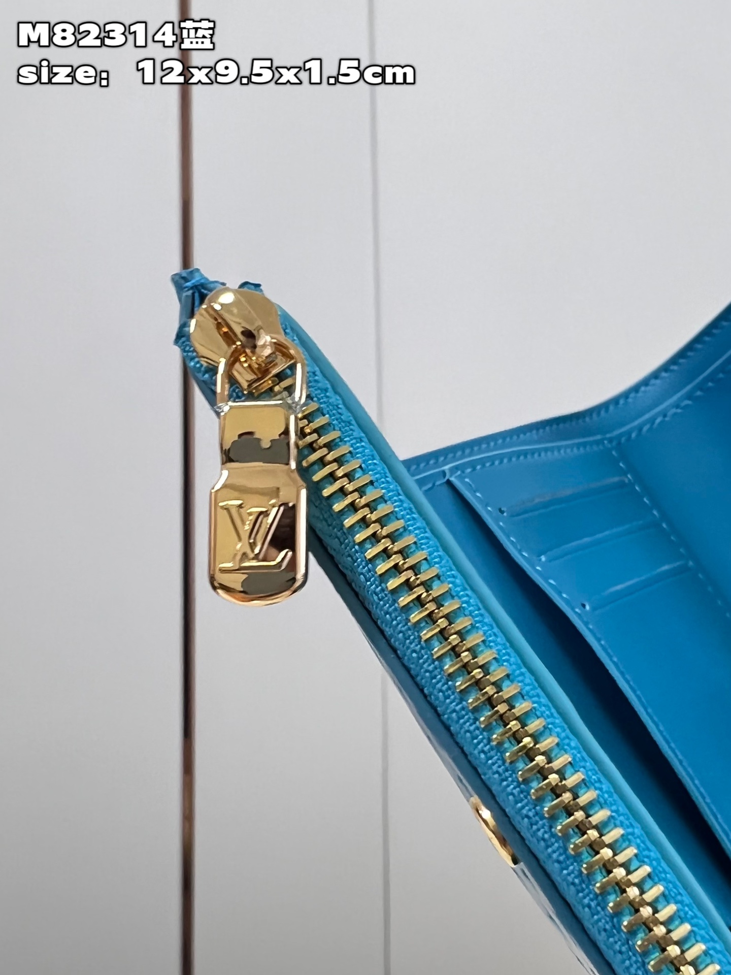 l**is V*t*n victorine wallet