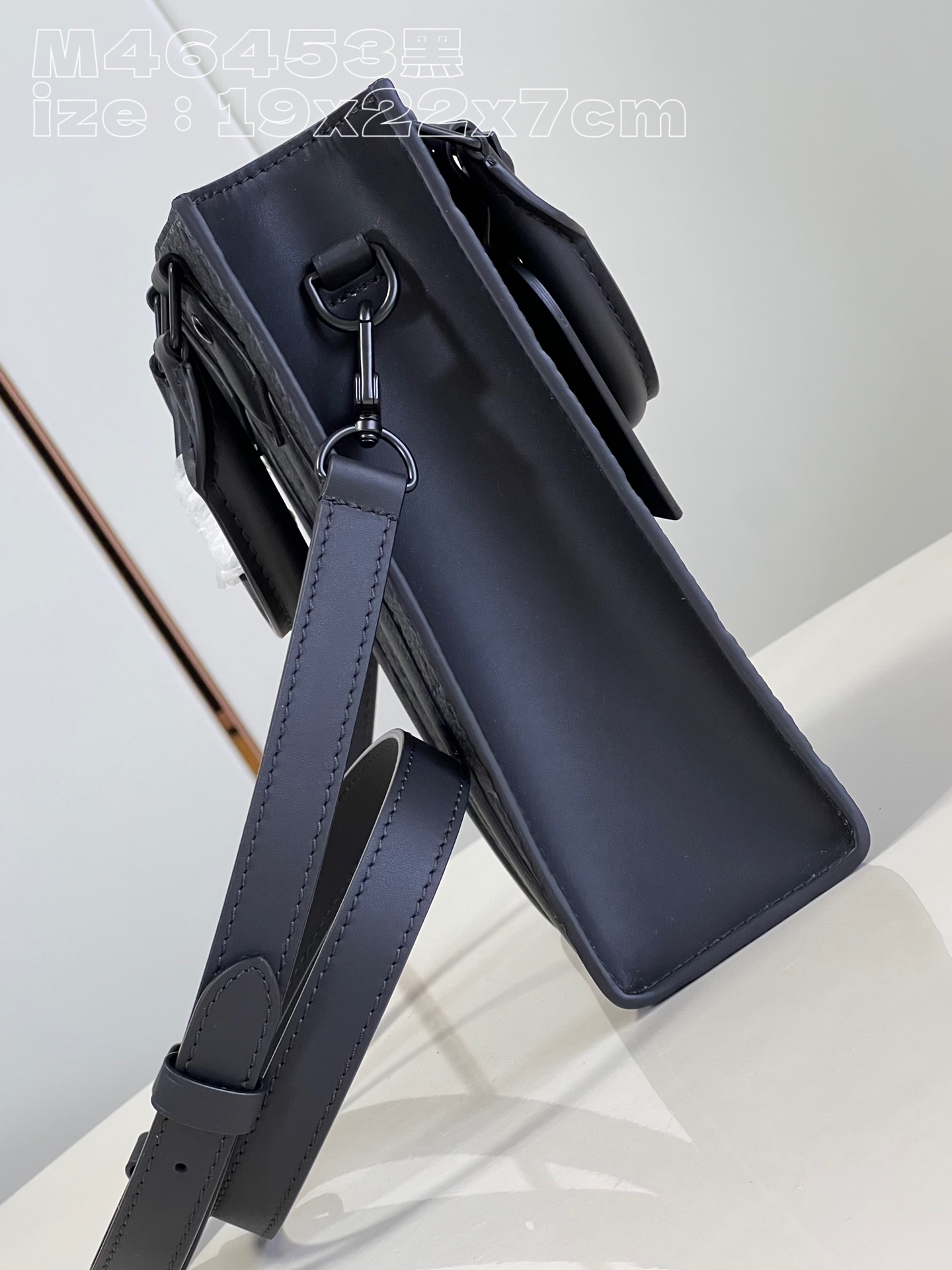 l**is V*t*n sac plat mini
