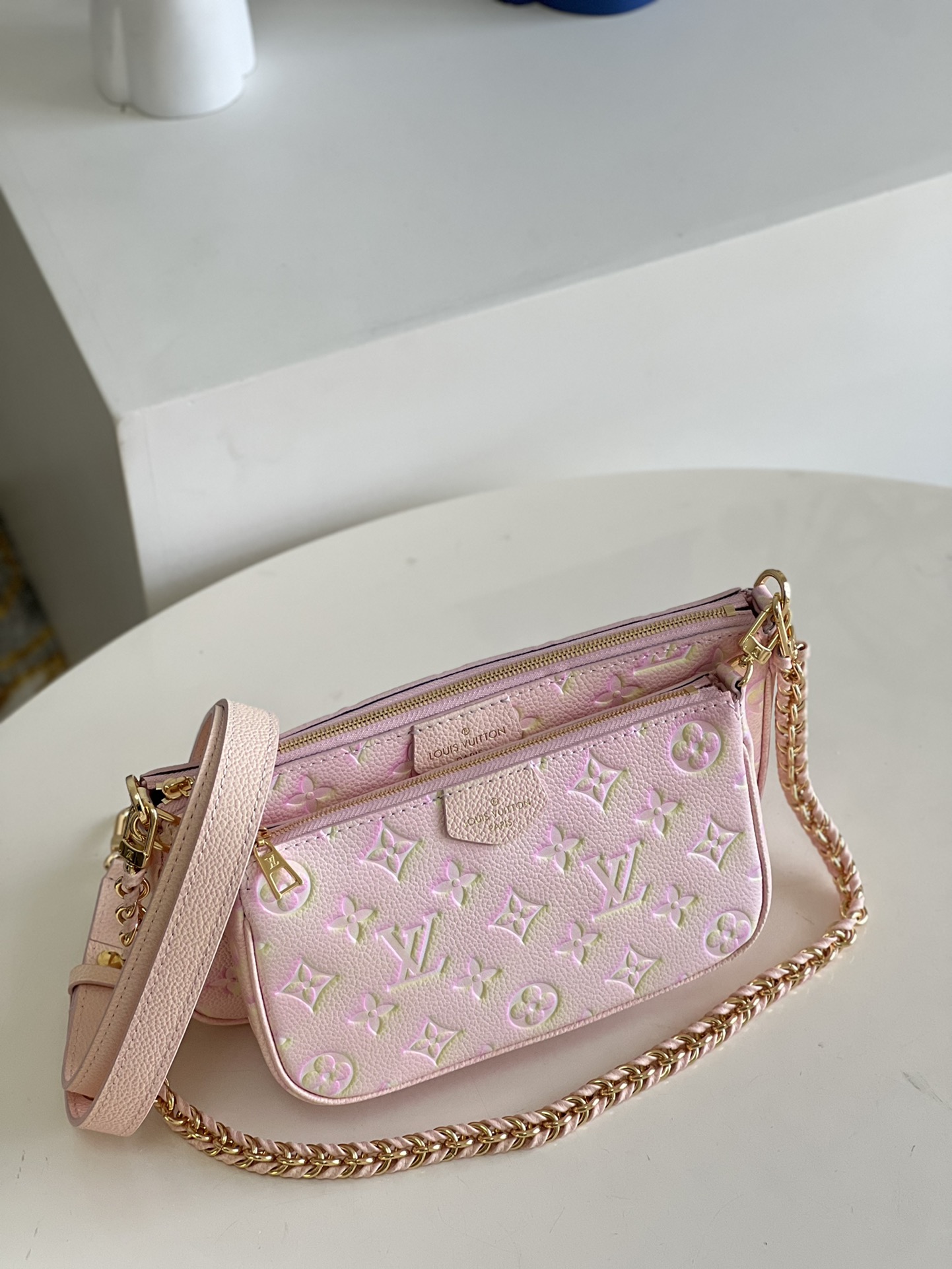 l**is V*t*n  multi pochette accessories