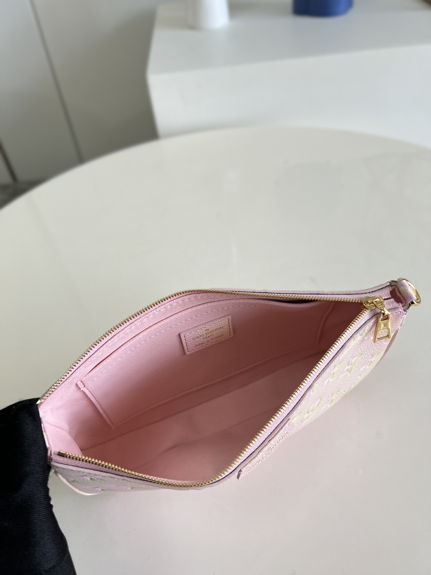 l**is V*t*n  multi pochette accessories