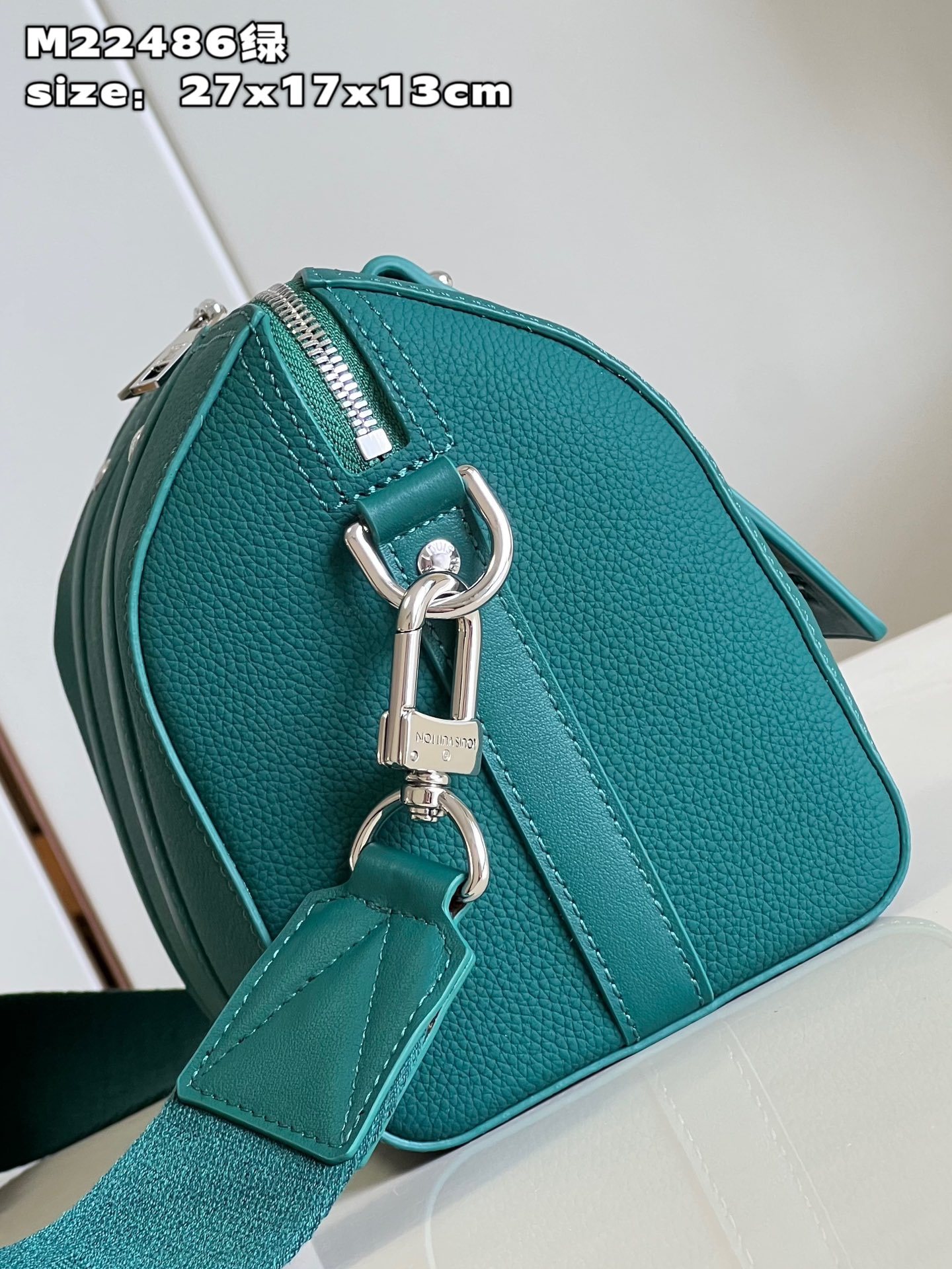 l**is V*t*n  city keepall