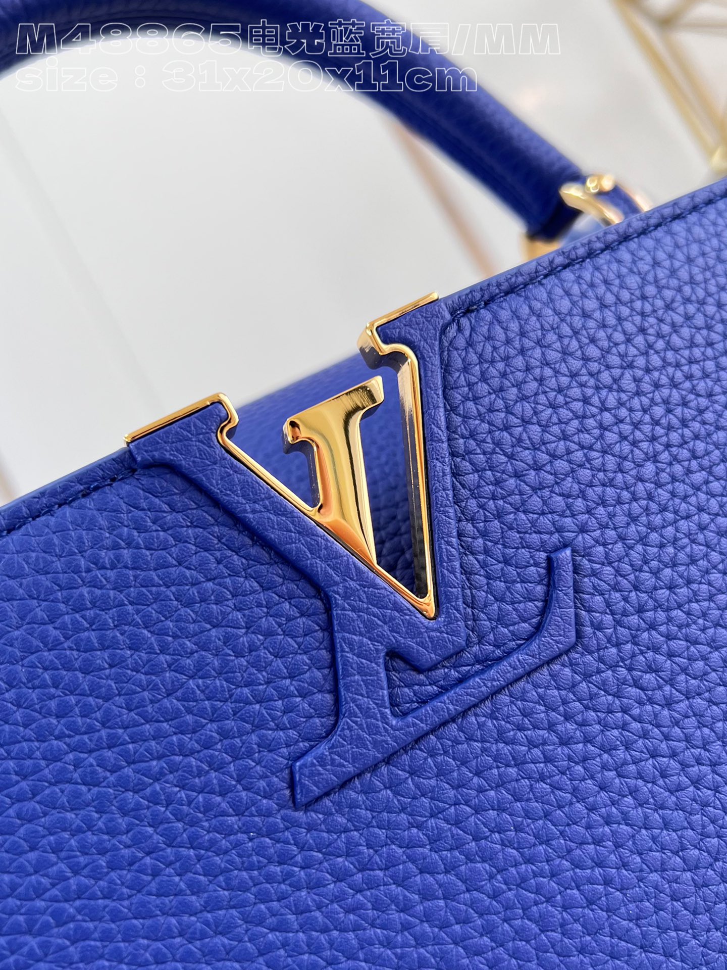 l**is V*t*n capucines mm handbag