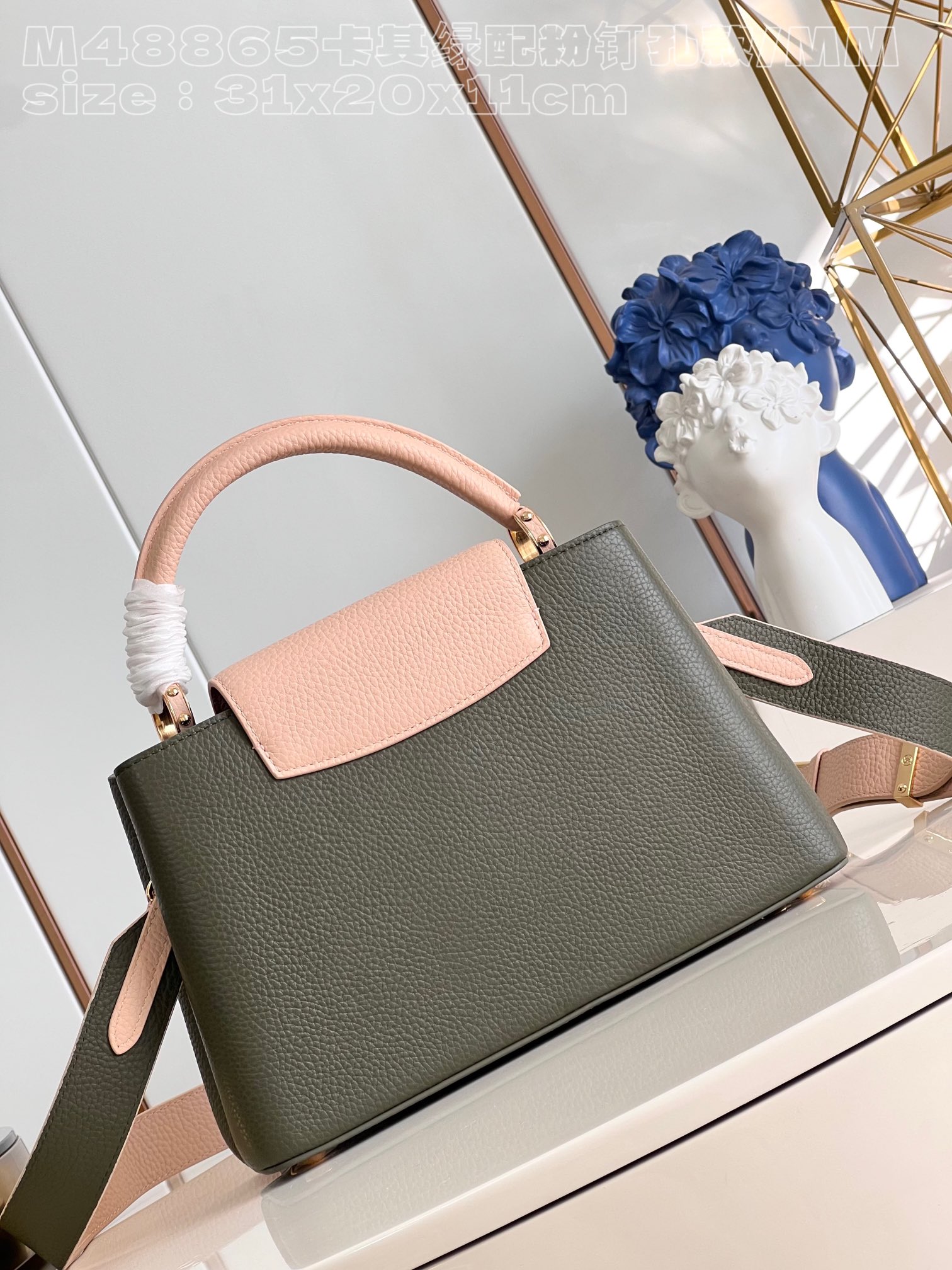 l**is V*t*n capucines mm handbag