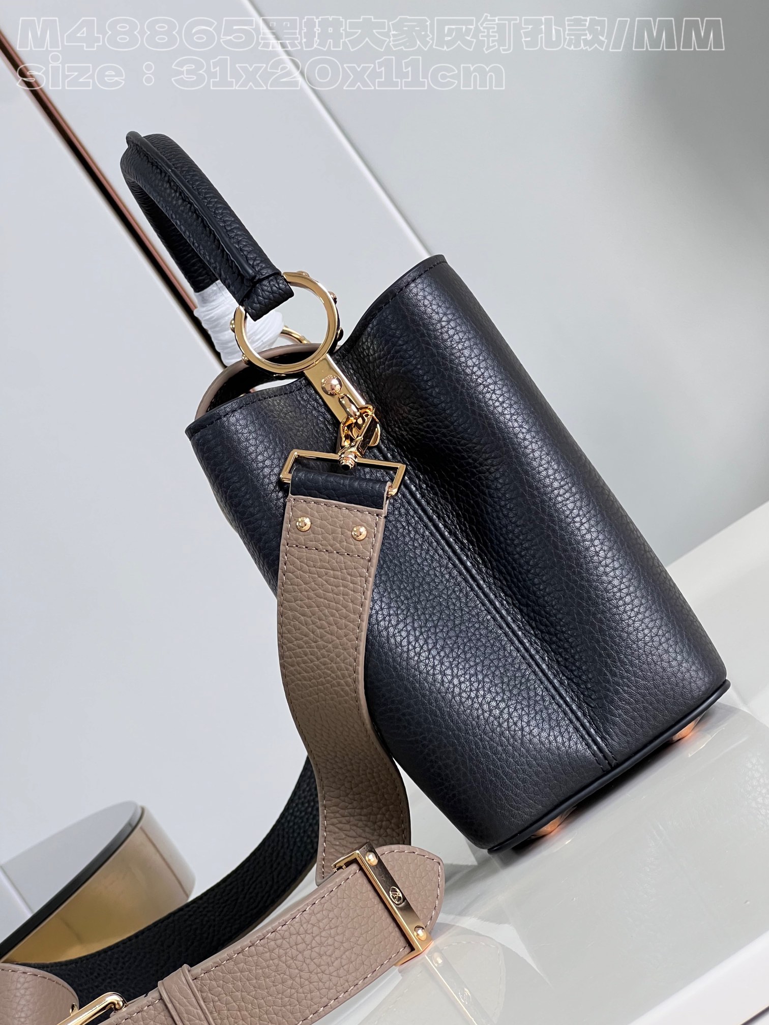 l**is V*t*n capucines mm handbag