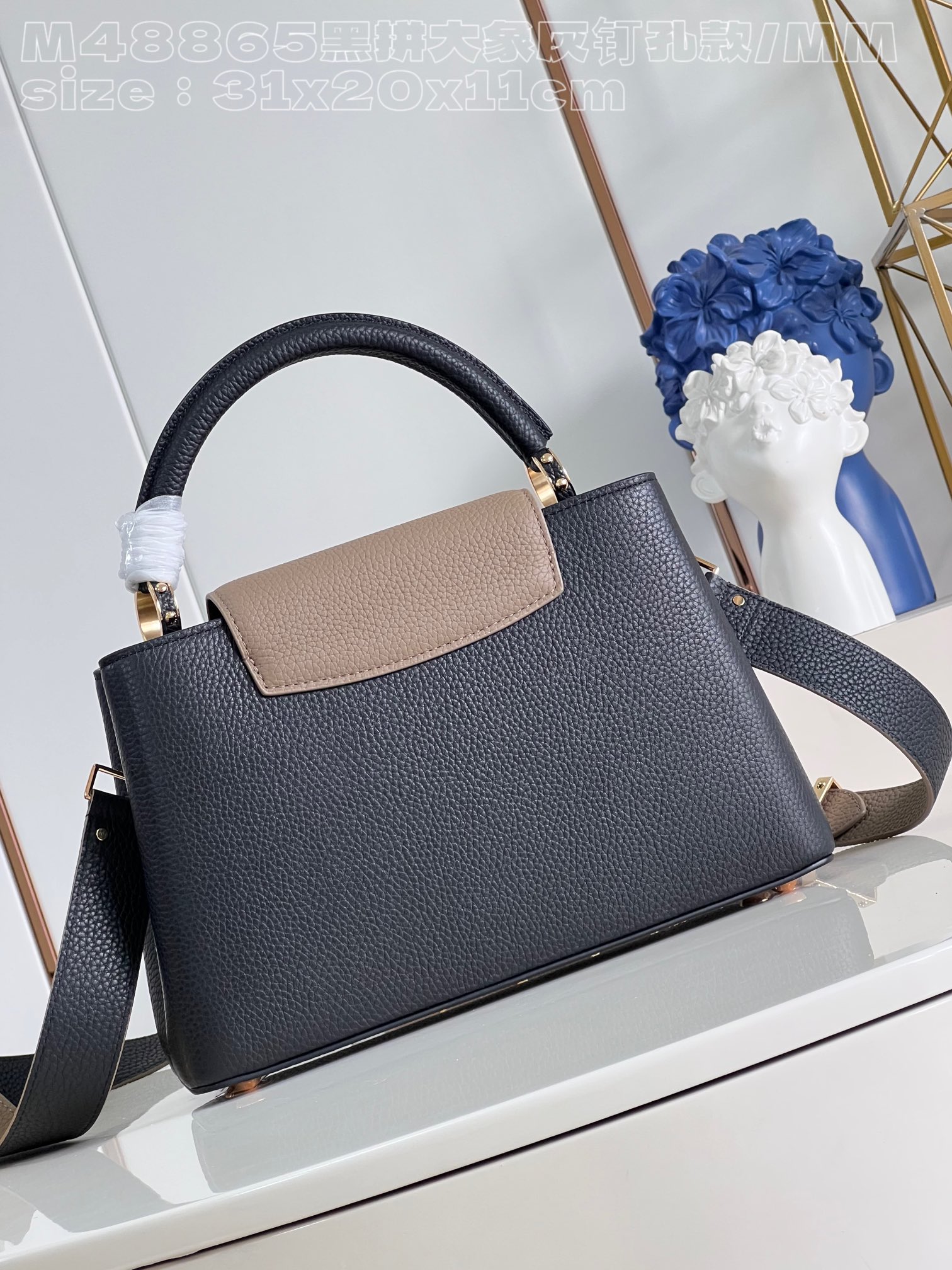 l**is V*t*n capucines mm handbag
