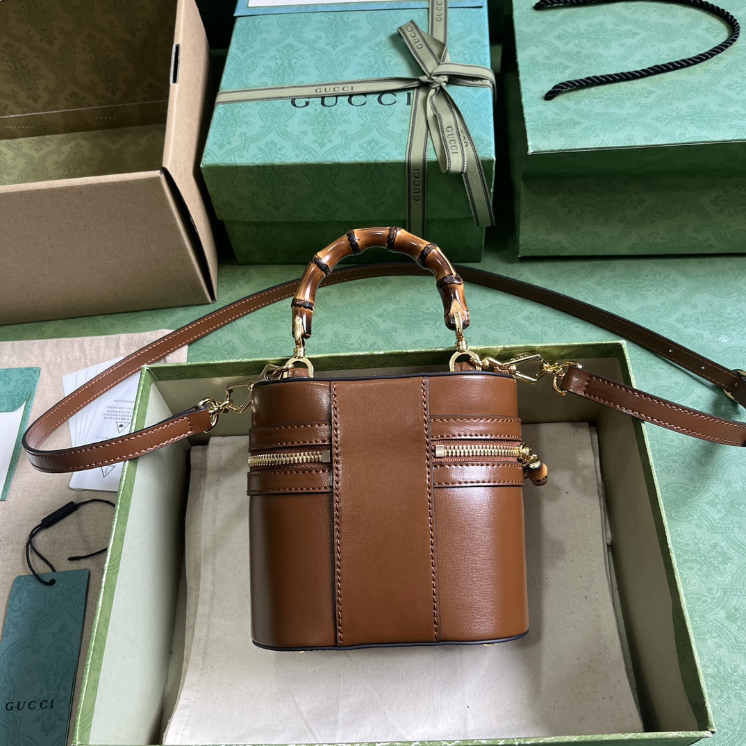 G*u*i mini bamboo shoulder bag