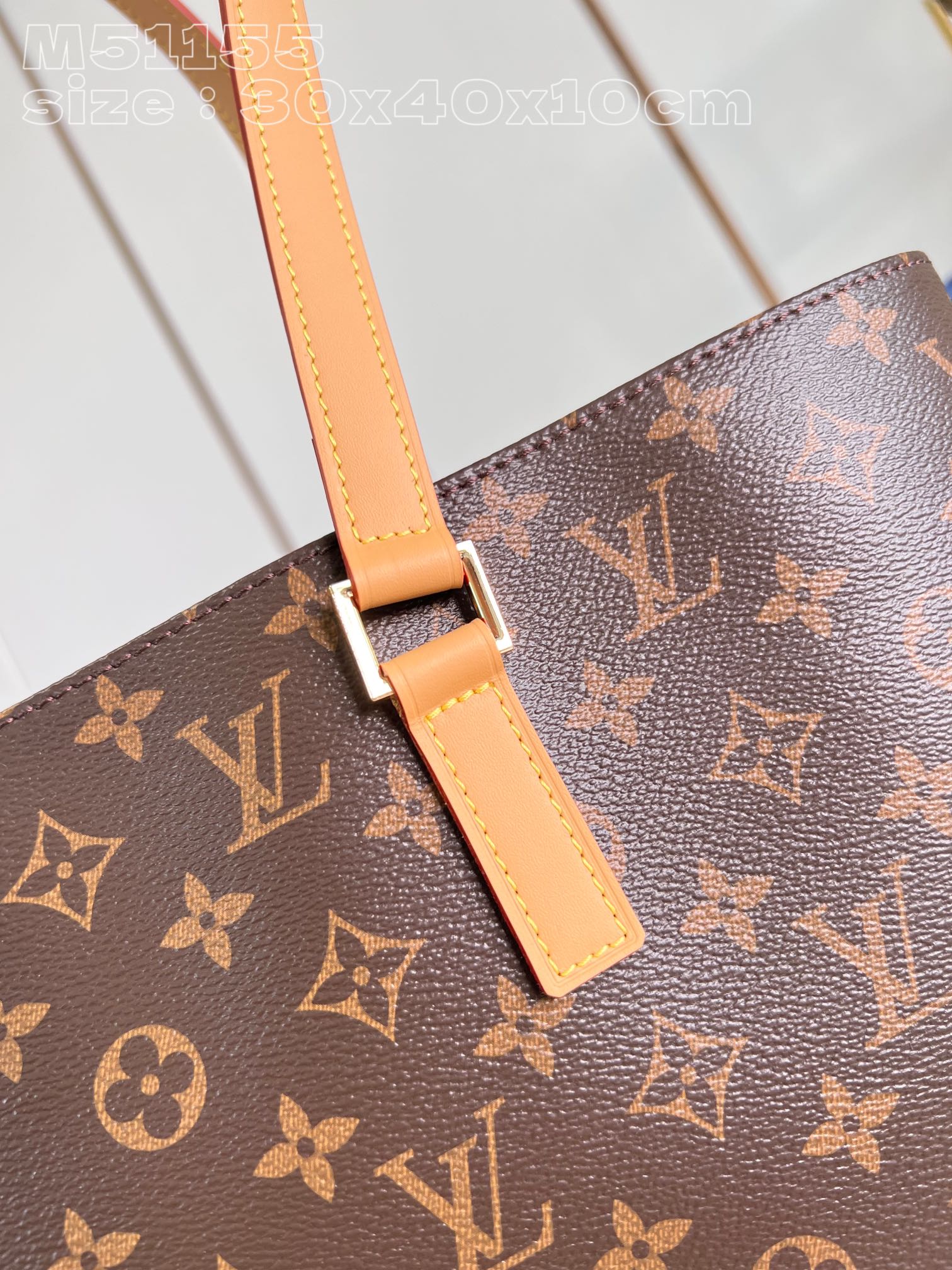 l**is V*t*n shopping bag