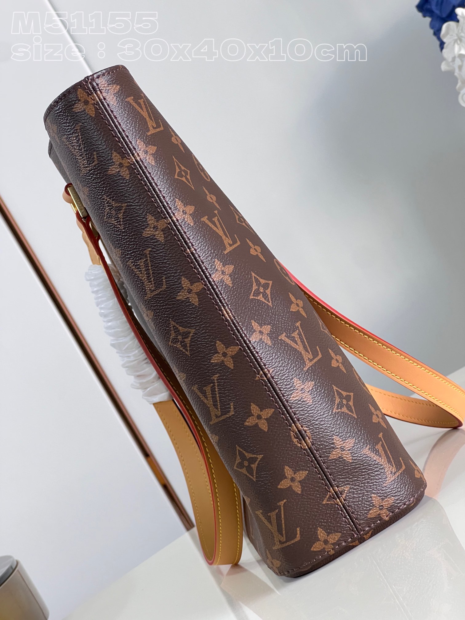 l**is V*t*n shopping bag