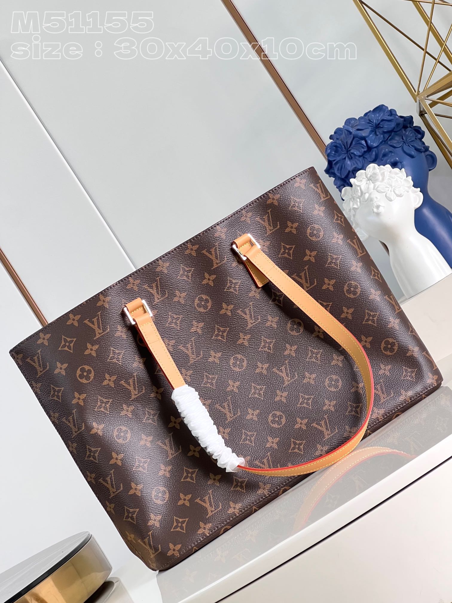 l**is V*t*n shopping bag
