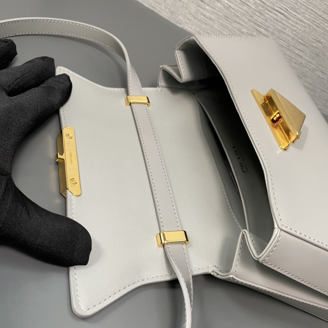 Pra*a medium brushed leather handbag