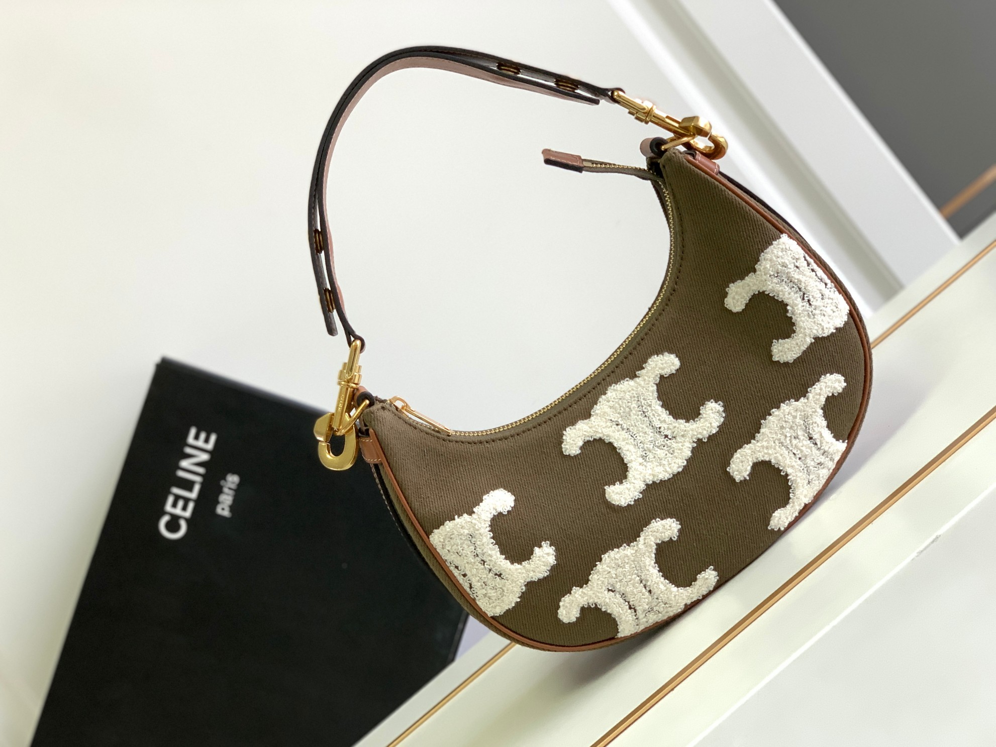 Ce**e ava bag