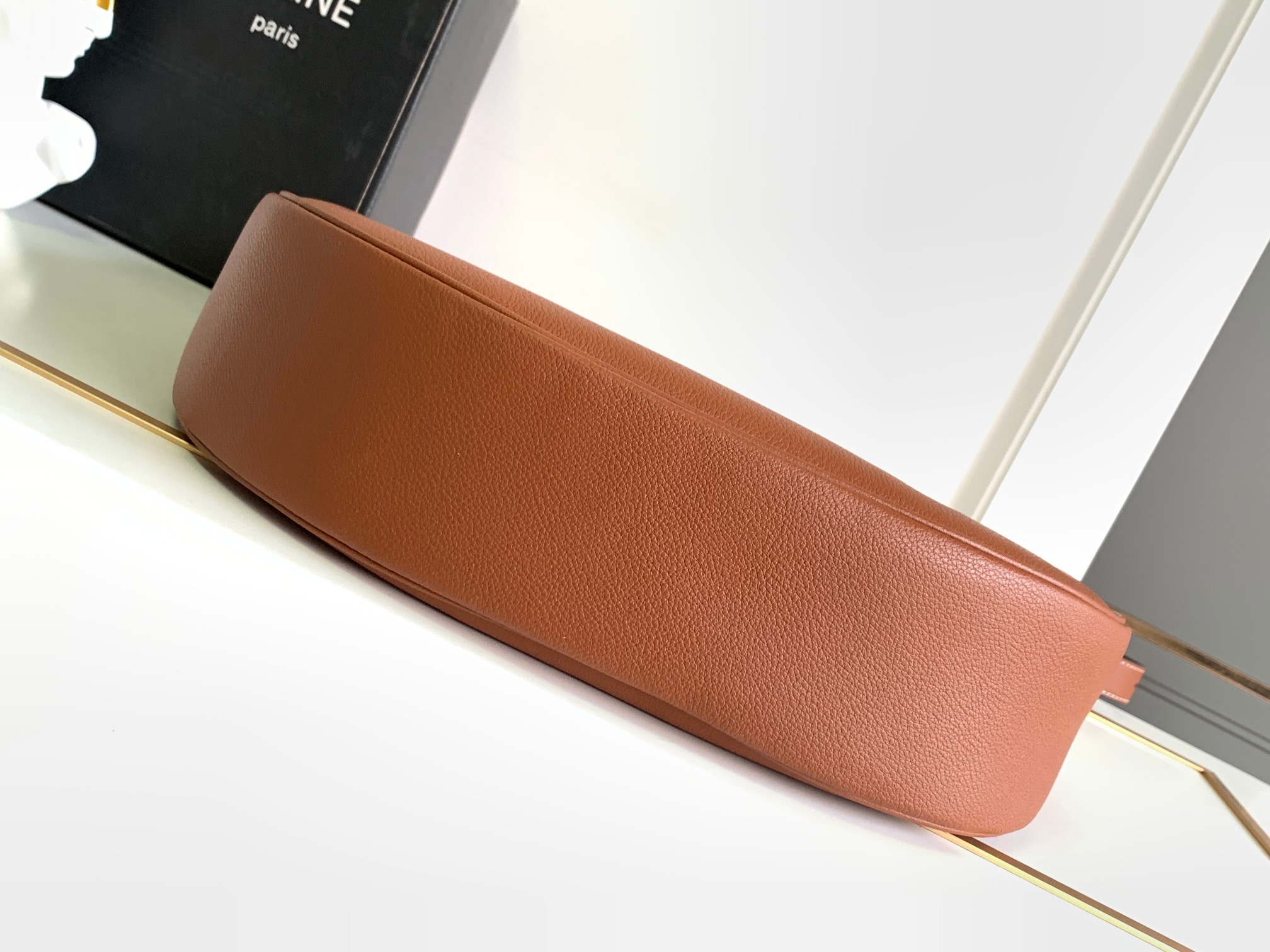 ce**e heloise bag in S*pple calfskin moon