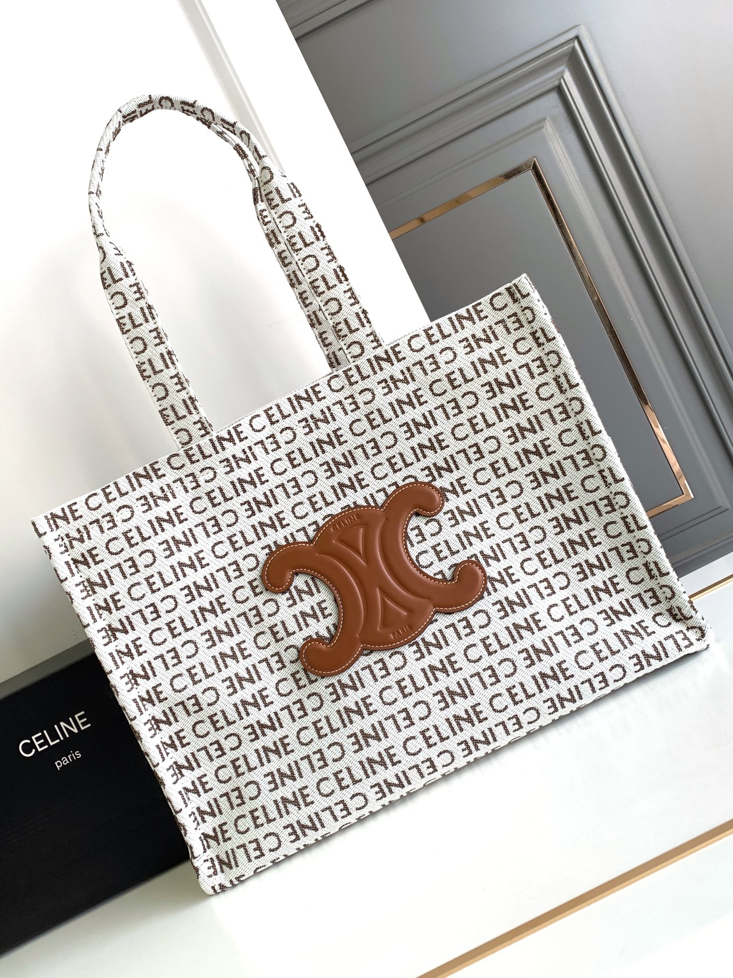 Ce**e large cabas thais