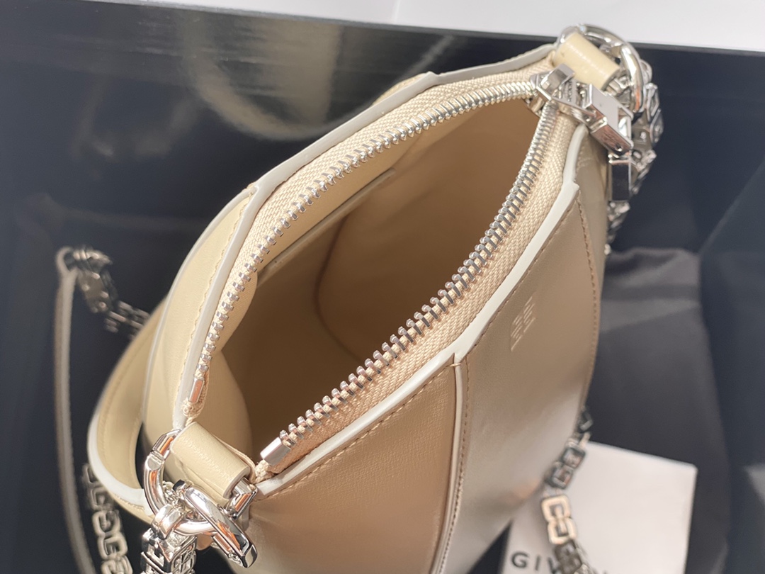 Givenchy Antigona Lock Bag