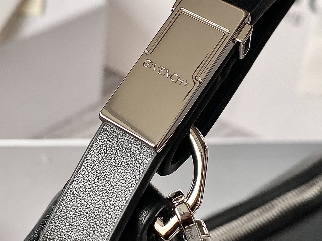Givenchy Moon Cut Medium Bag