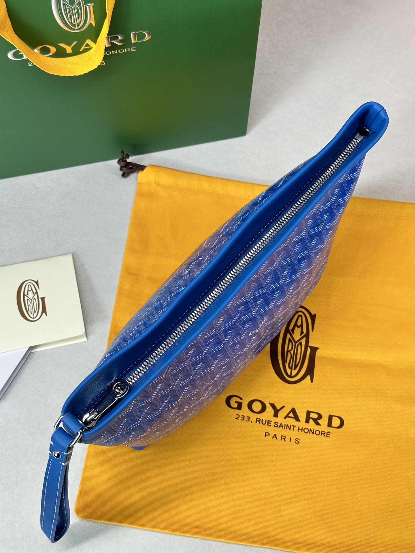 Go*ard conti handbag