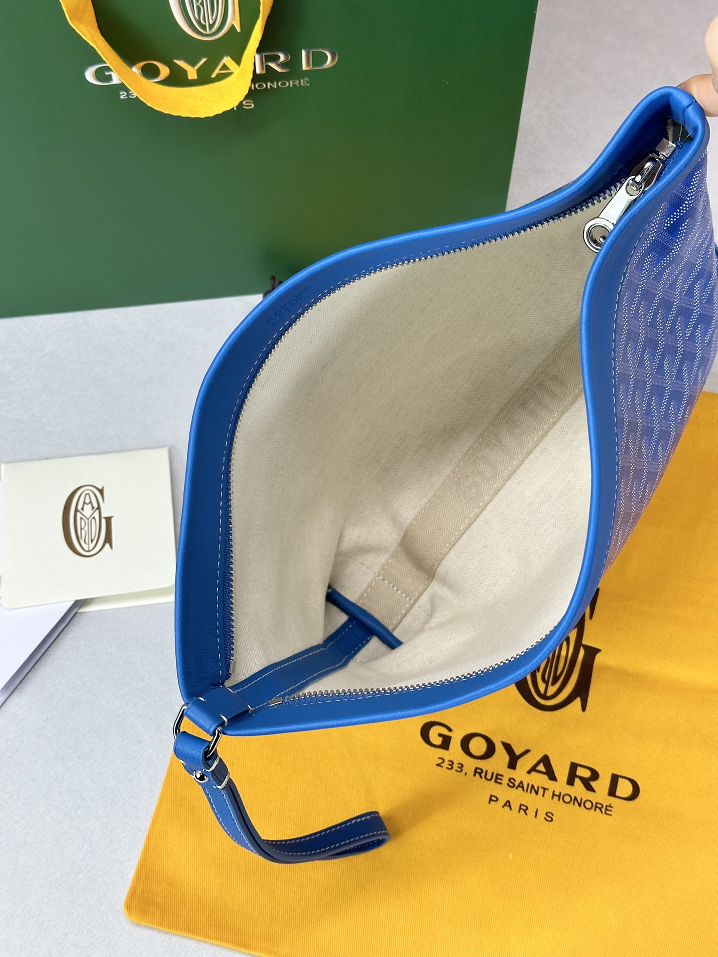Go*ard conti handbag