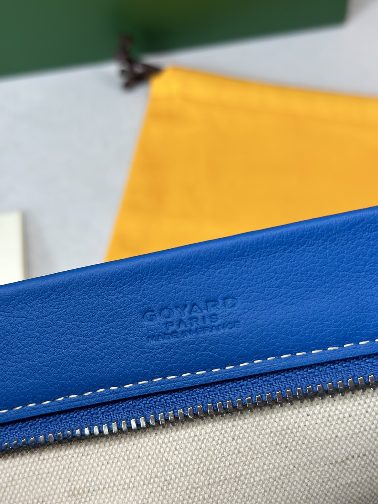 Go*ard conti handbag