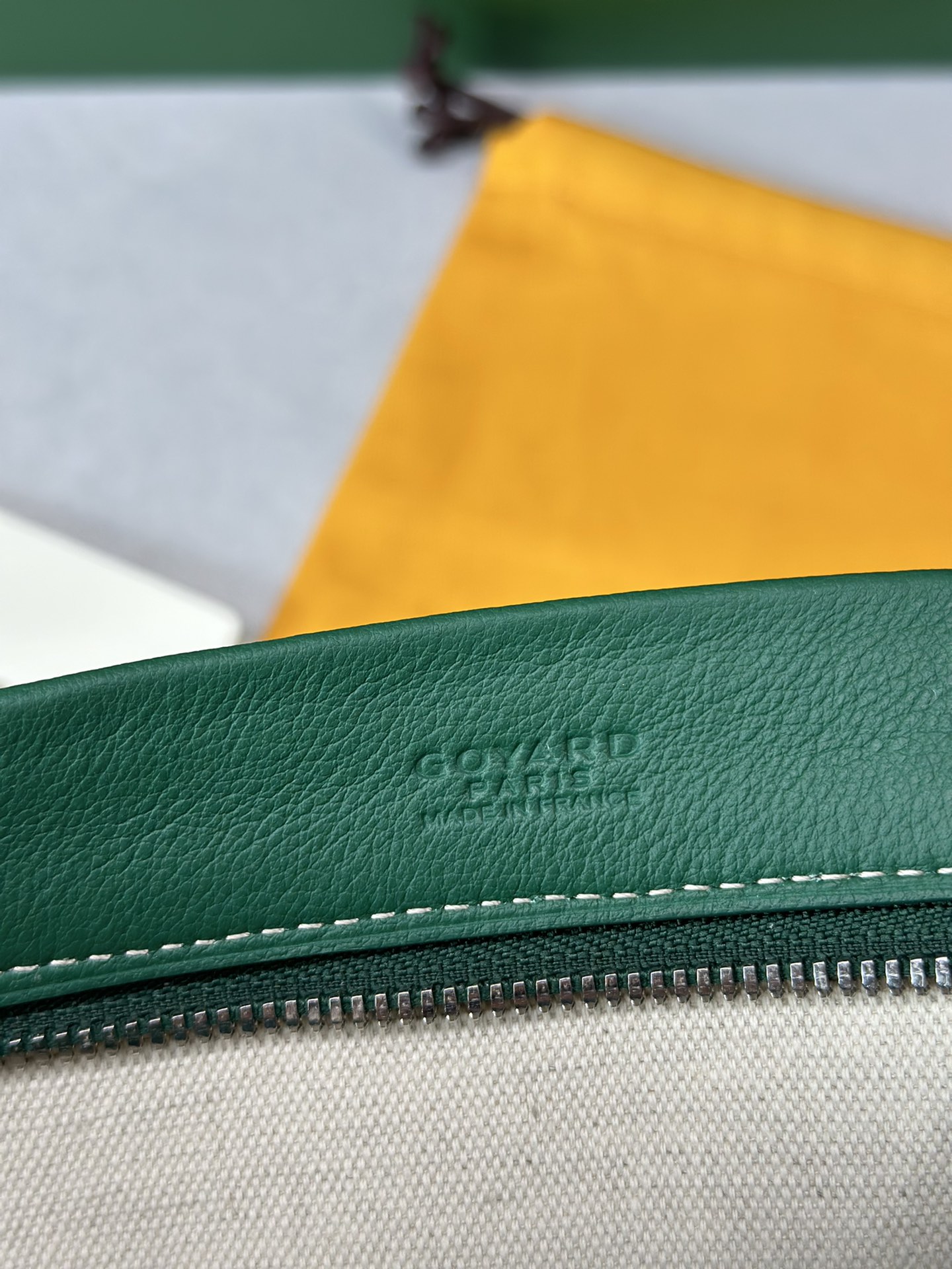 Go*ard conti handbag