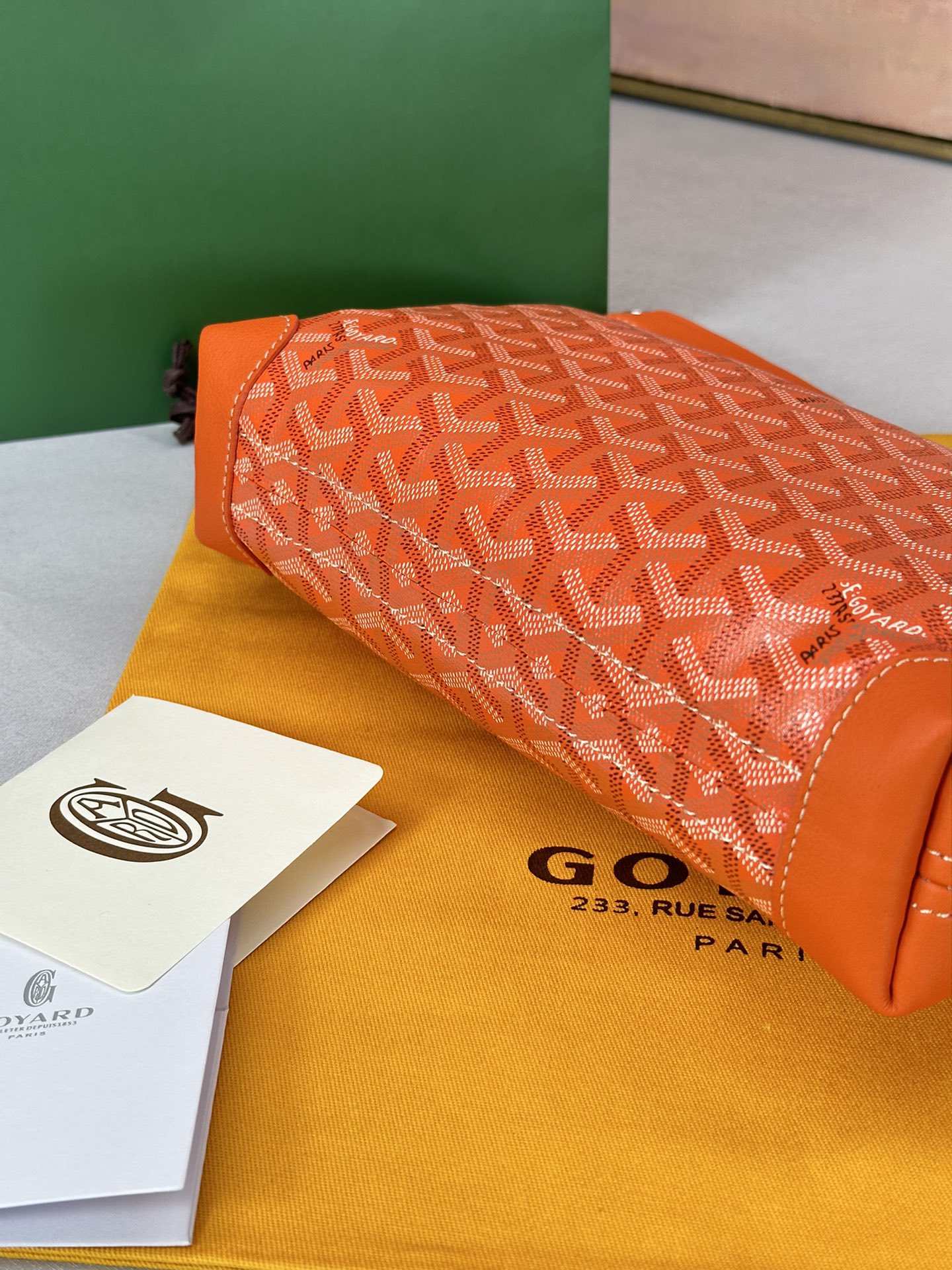 Go*ard conti handbag