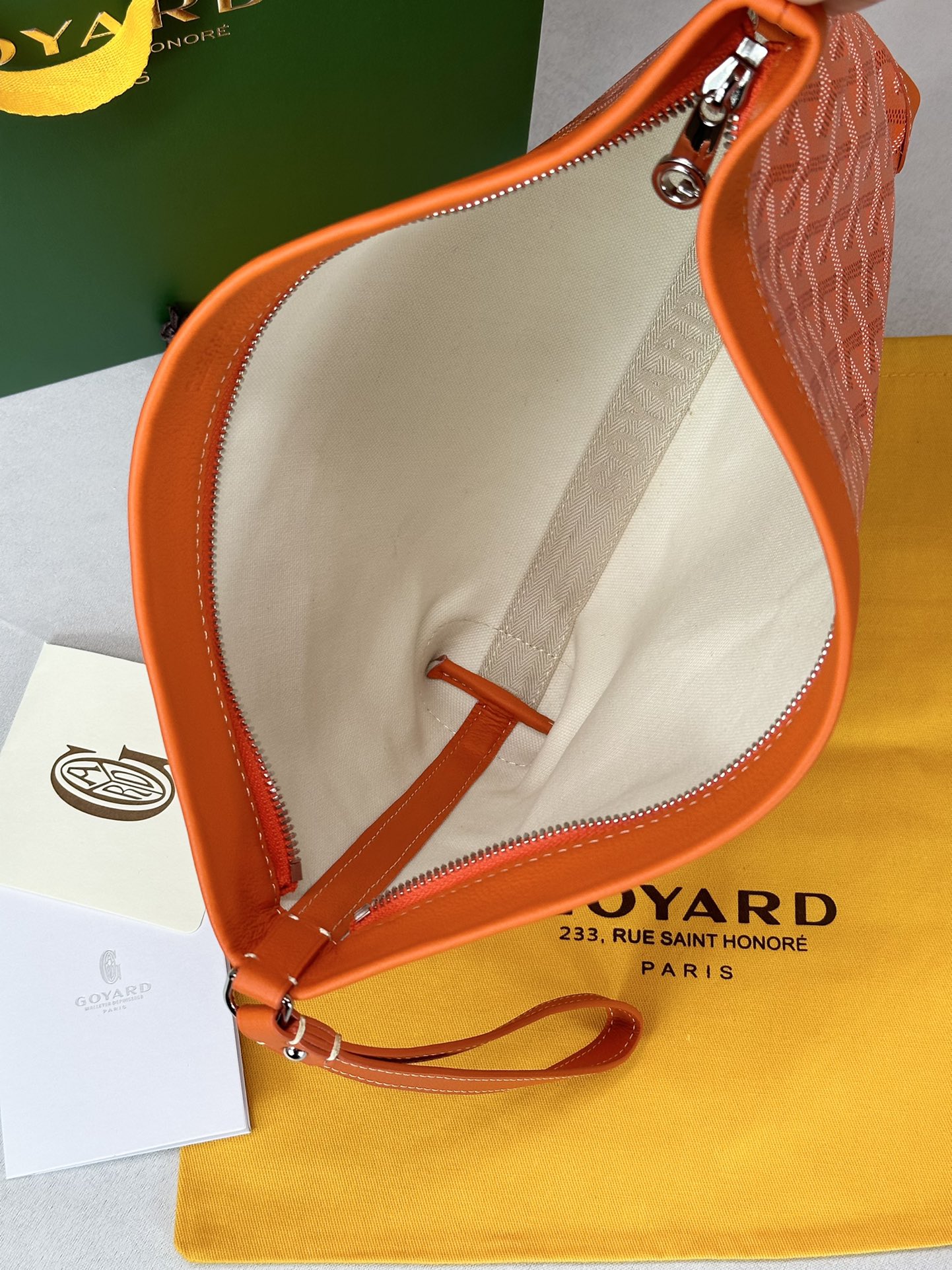Go*ard conti handbag